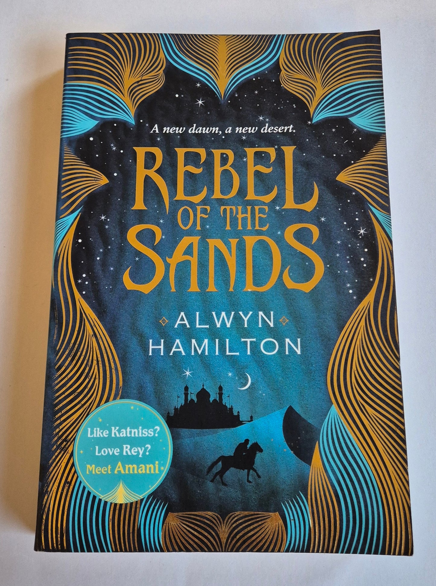 Rebel of the Sands (Rebel of the Sands #1) by Alwyn Hamilton