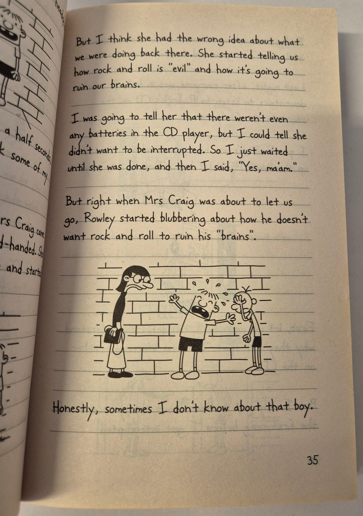 Diary of a Wimpy Kid (Diary of a Wimpy Kid #1) by Jeff Kinney