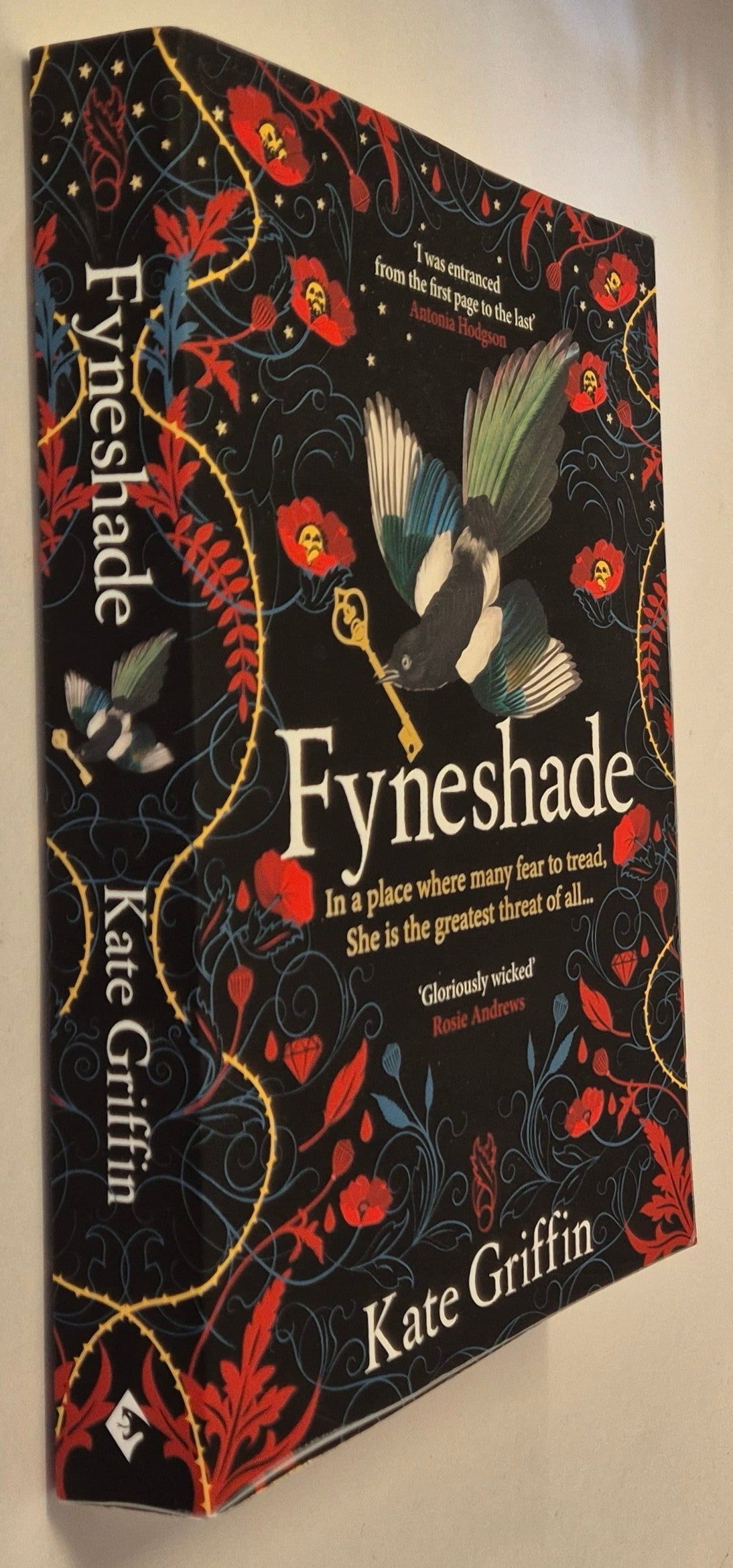 Fyneshade by Kate Griffin