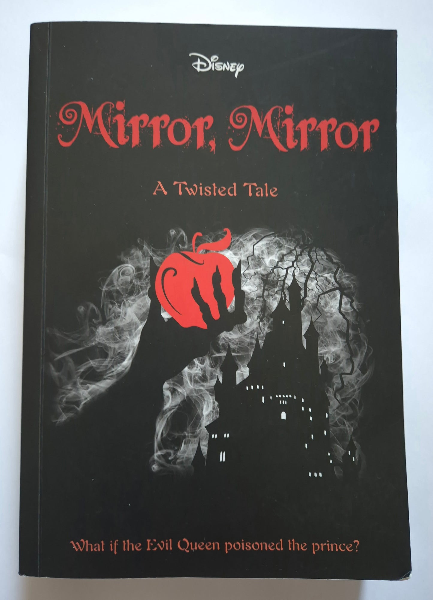 Mirror, Mirror (Disney Twisted Tales) by Jen Calonita