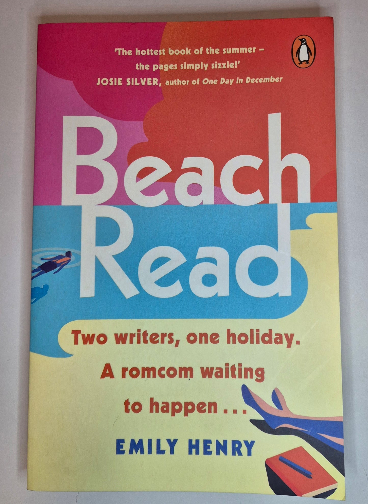 Beach Read by Emily Henry