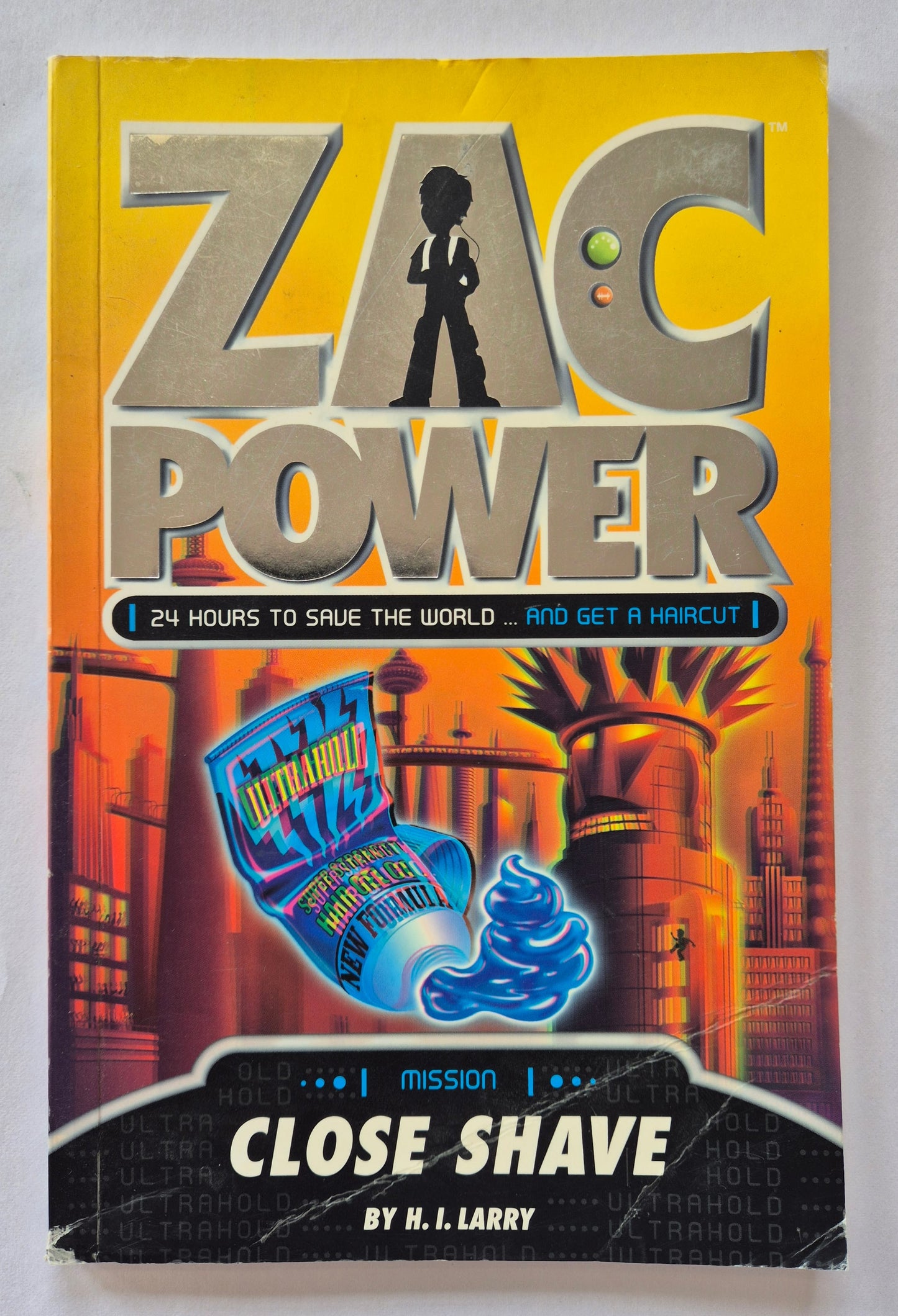 Close Shave (Zac Power: Classic #19) by H. I. Larry
