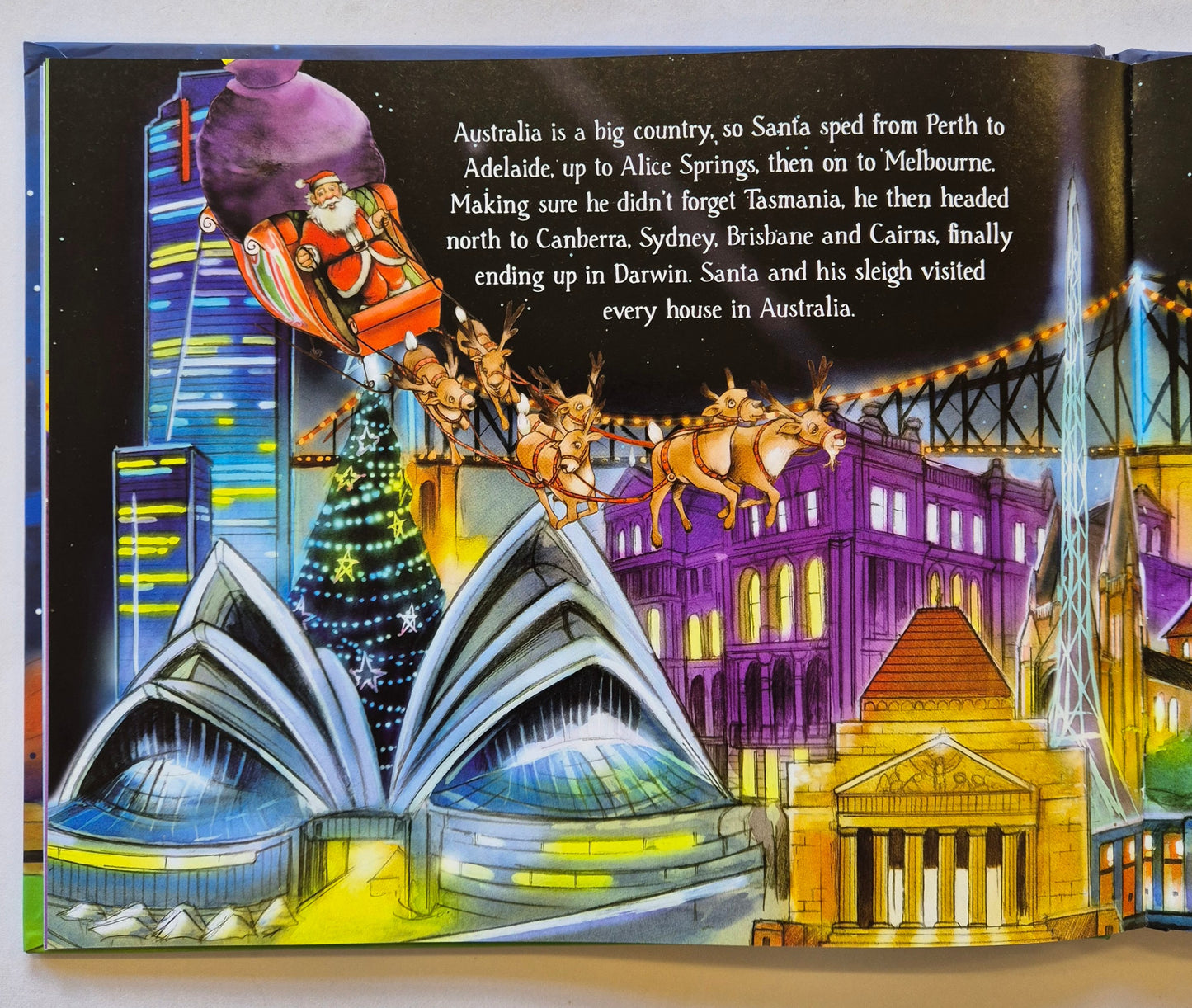 Santa is Coming to Australia by Steve Smallman