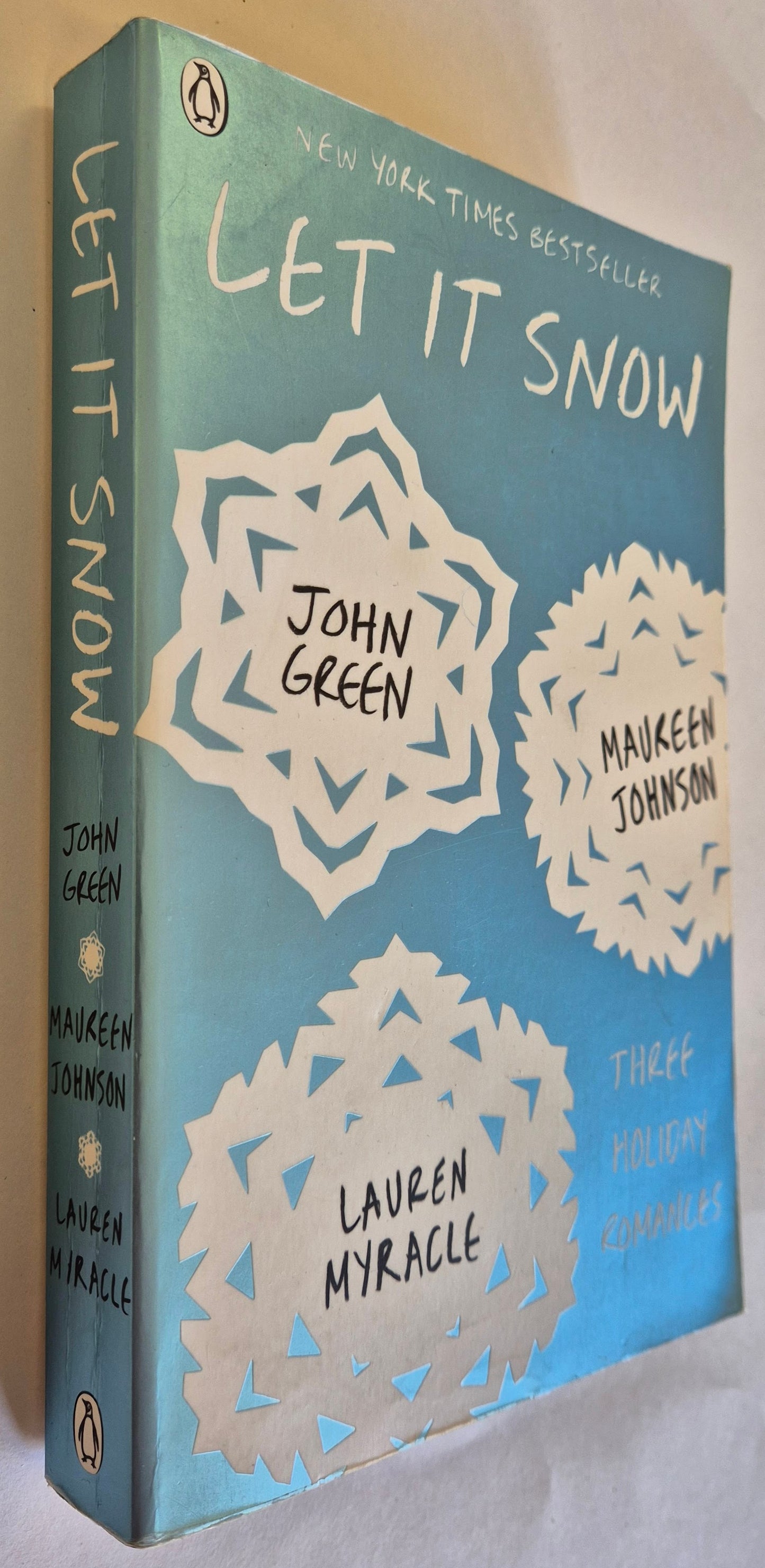 Omnibus: Let it Snow: Maureen Johnson - The Jubilee Express + John Green - A Cheertastic Christmas Miracle + Lauren Myracle - The Patron Saint of Pigs