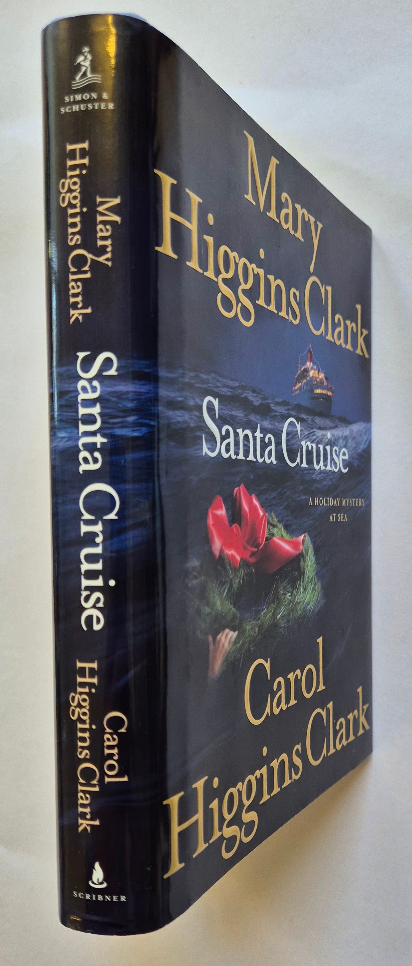 Santa Cruise A Holiday Mystery at Sea (Regan Reilly Mysteries #9.5) by Mary Higgins Clark and Carol Higgins Clark