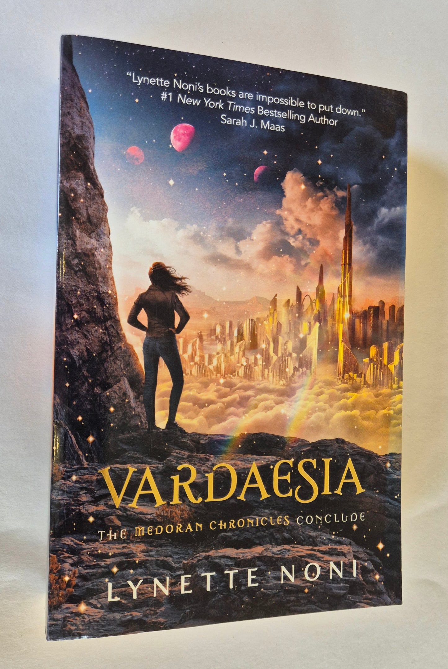 Vardaesia (The Medoran Chronicles #5) by Lynette Noni