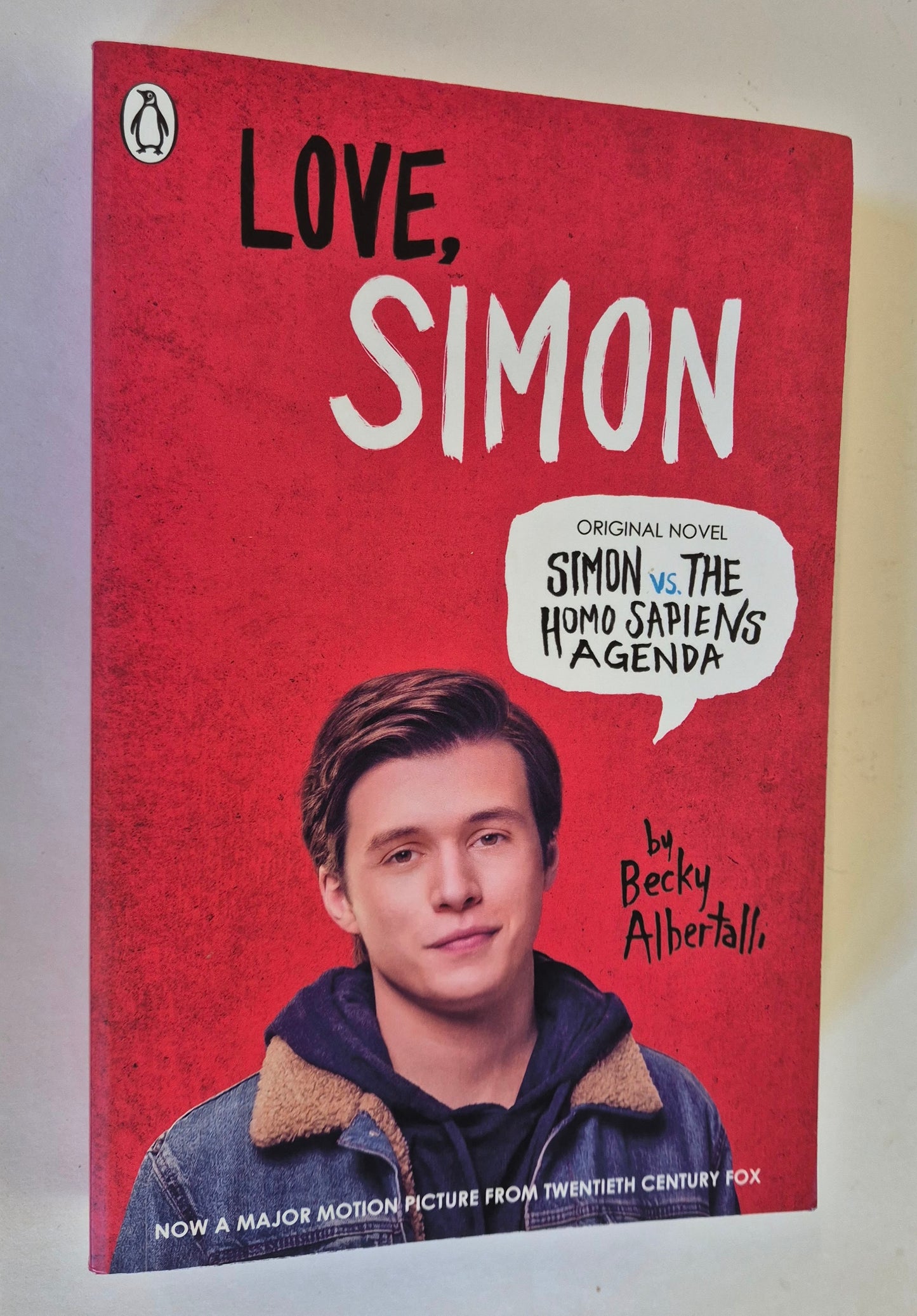 Love, Simon (Creekwood #1) by Becky Albertalli
