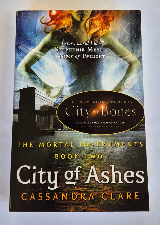 City of Ashes (The Mortal Instruments #2) by Cassandra Clare