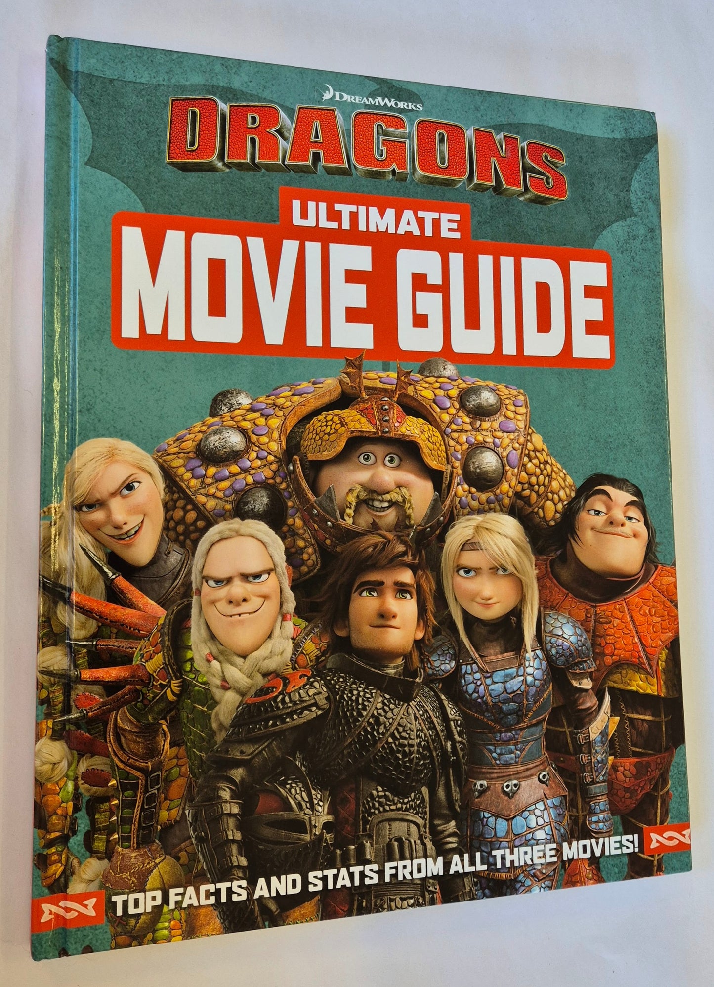 How to Train Your Dragon: The Hidden World – Ultimate Movie Guide (Scholastic)