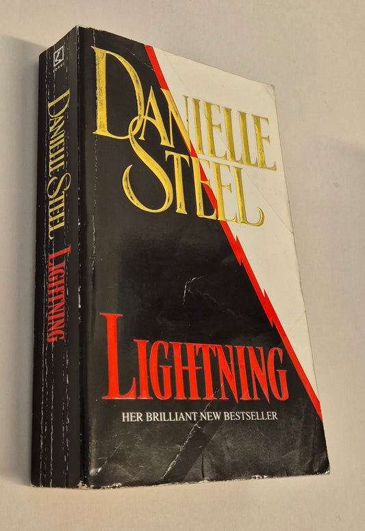 Lightning by Danielle Steel