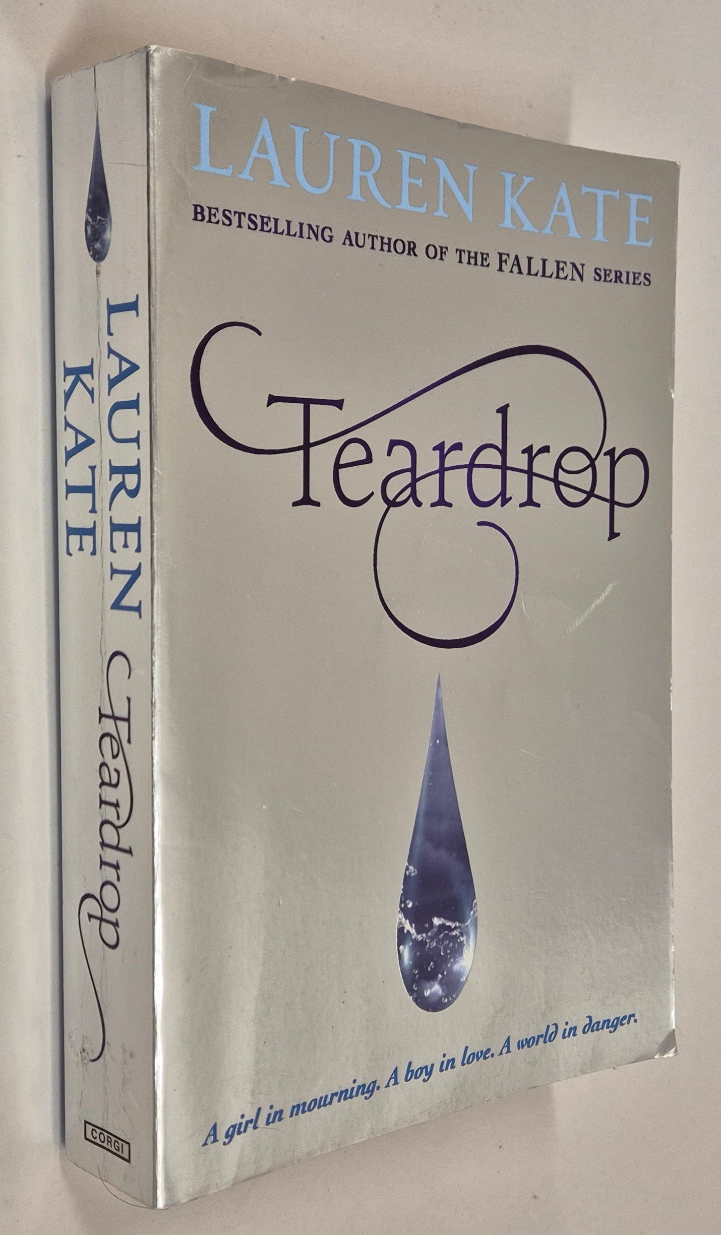 Teardrop (Teardrop #1) by Lauren Kate