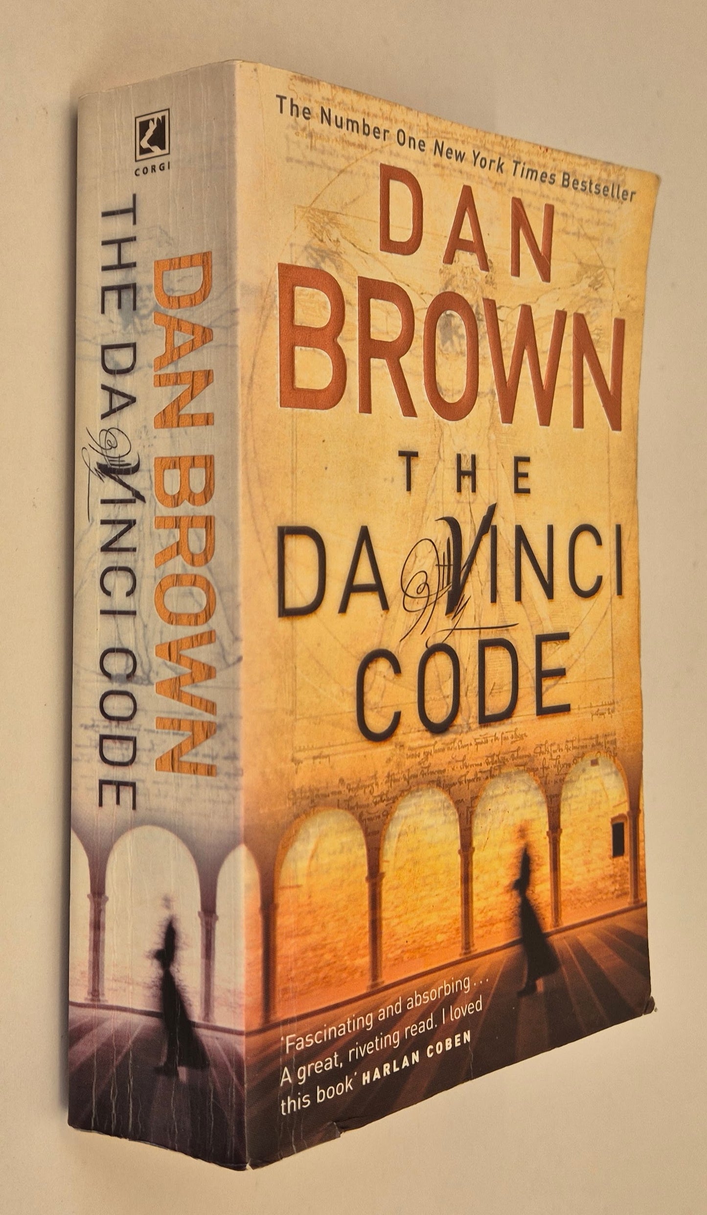 The Da Vinci Code (Robert Langdon #2) by Dan Brown