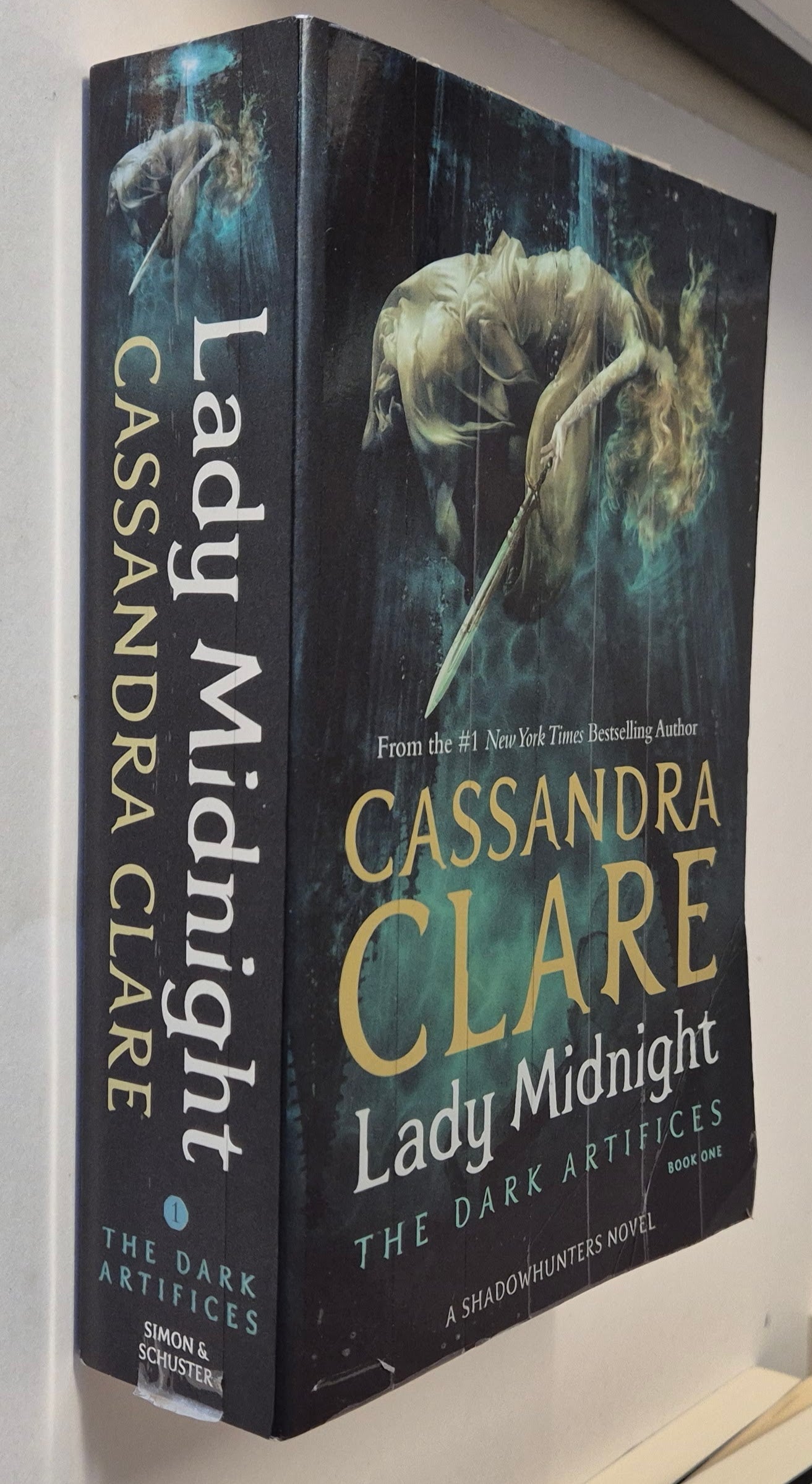Lady Midnight (The Dark Artifaces #1) by Cassandra Clare