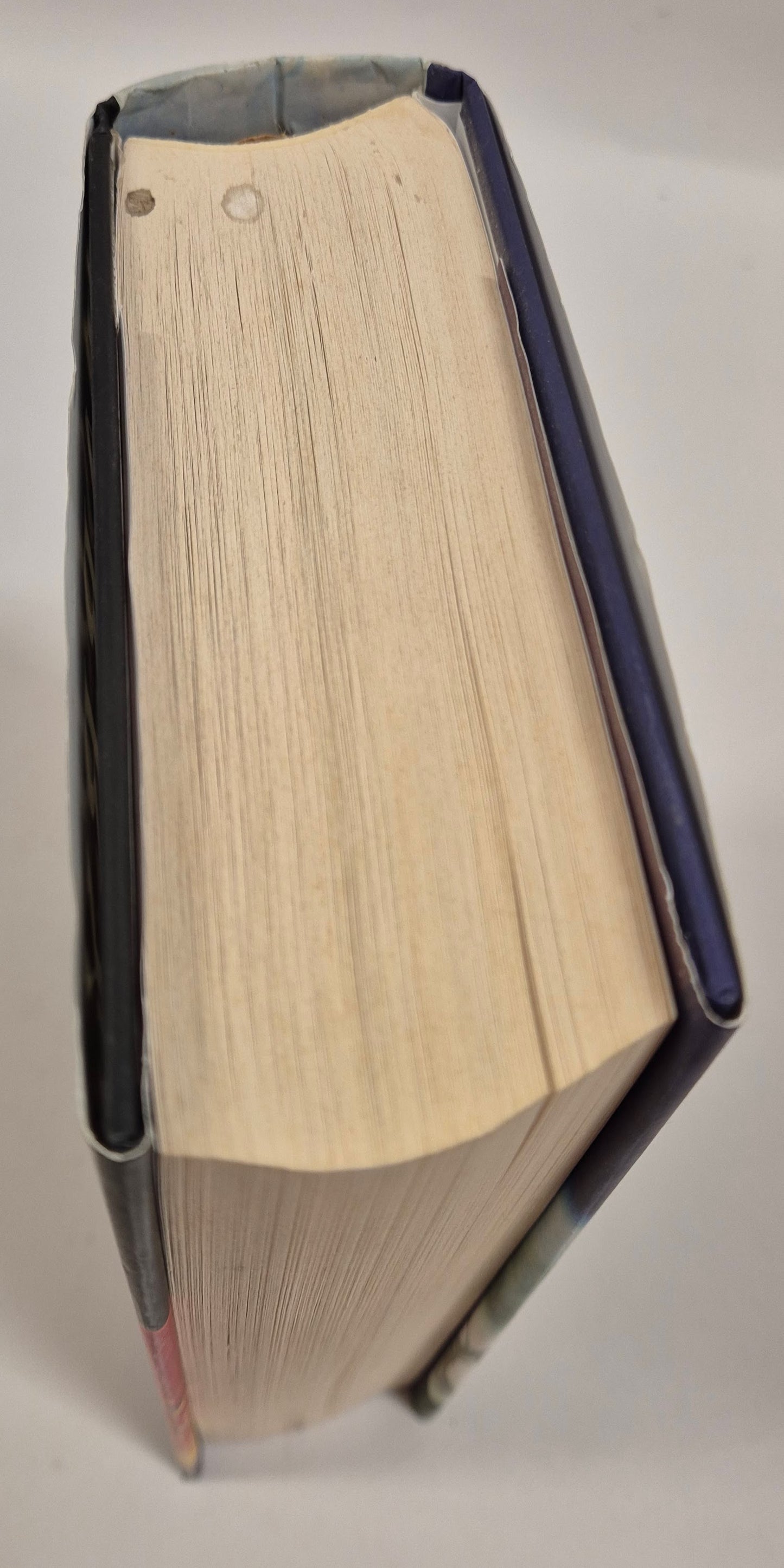 Harry Potter and the Deathly Hallows (Harry Potter #7) by J. K. Rowling