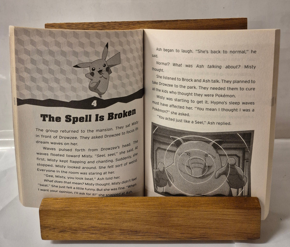 Psyduck Ducks Out (Pokemon Chapter Book #15) by Jennifer Johnson