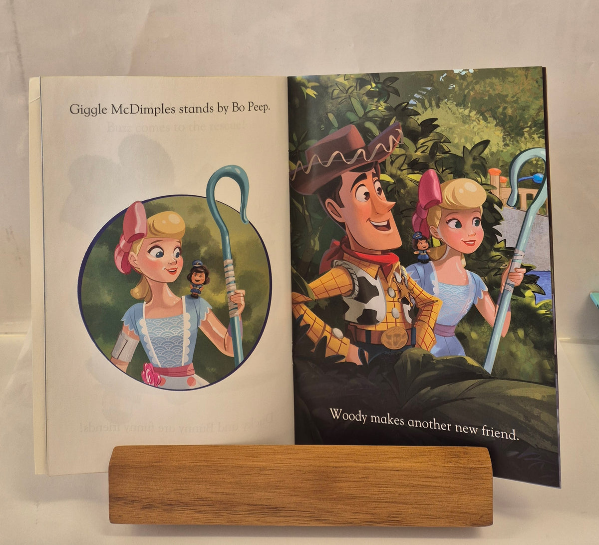 Toy Story 4: Old Friends, New Friends (Disney Learning: Level K) by Natasha Bouchard