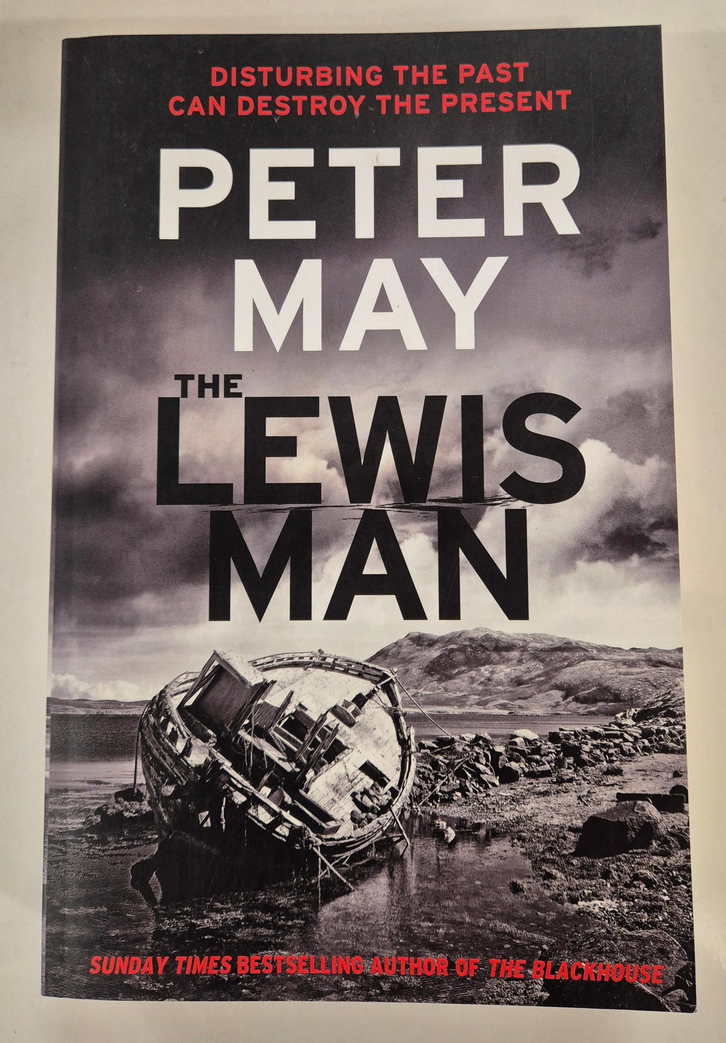 Lewis Man (Lewis Trilogy #2) by Peter May