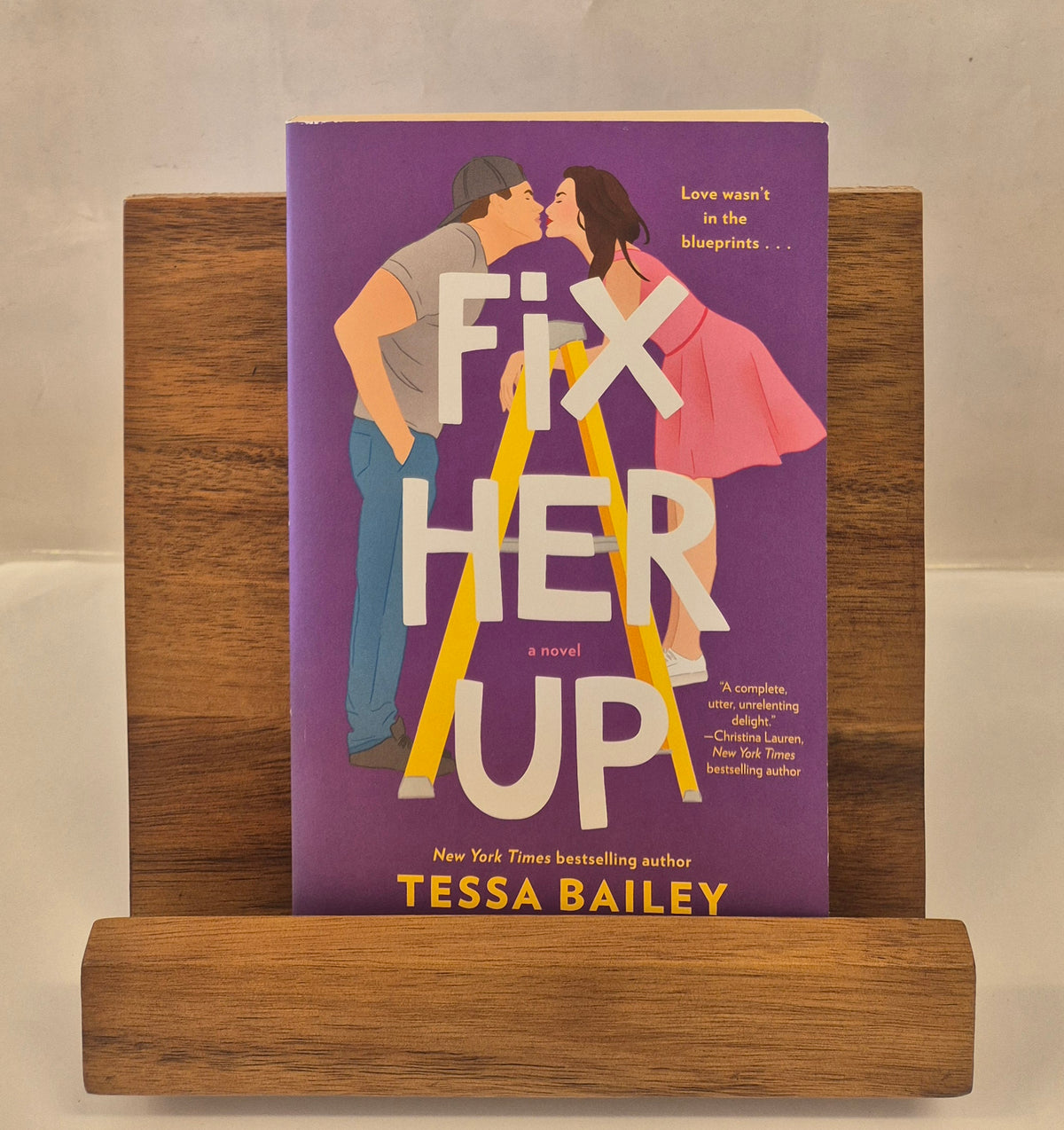 Fix Her Up (Hot & Hammered #1) by Tessa Bailey