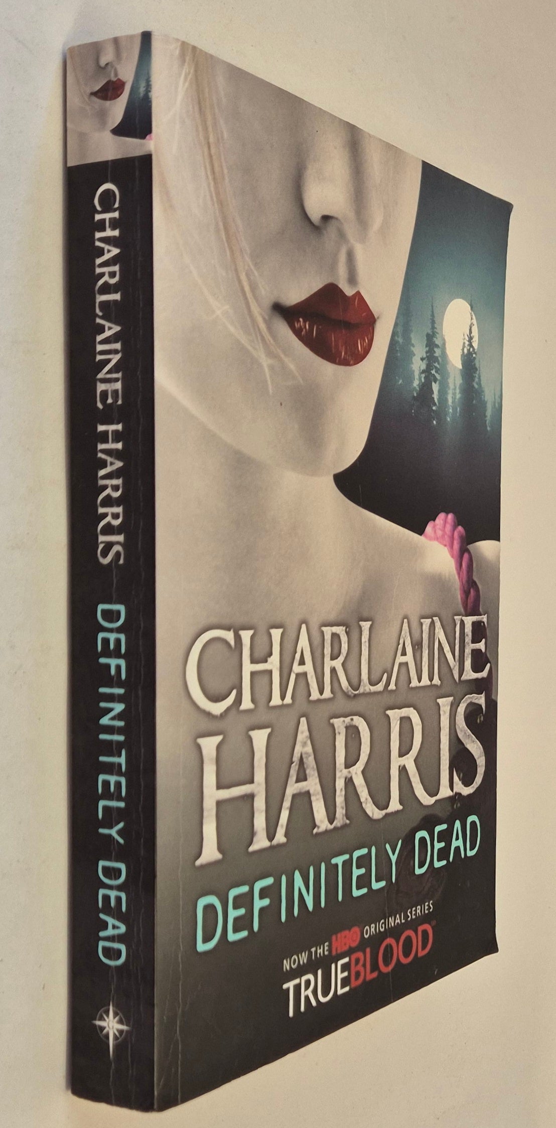 Definitely Dead (Sookie Stackhouse #6) by Charlaine Harris