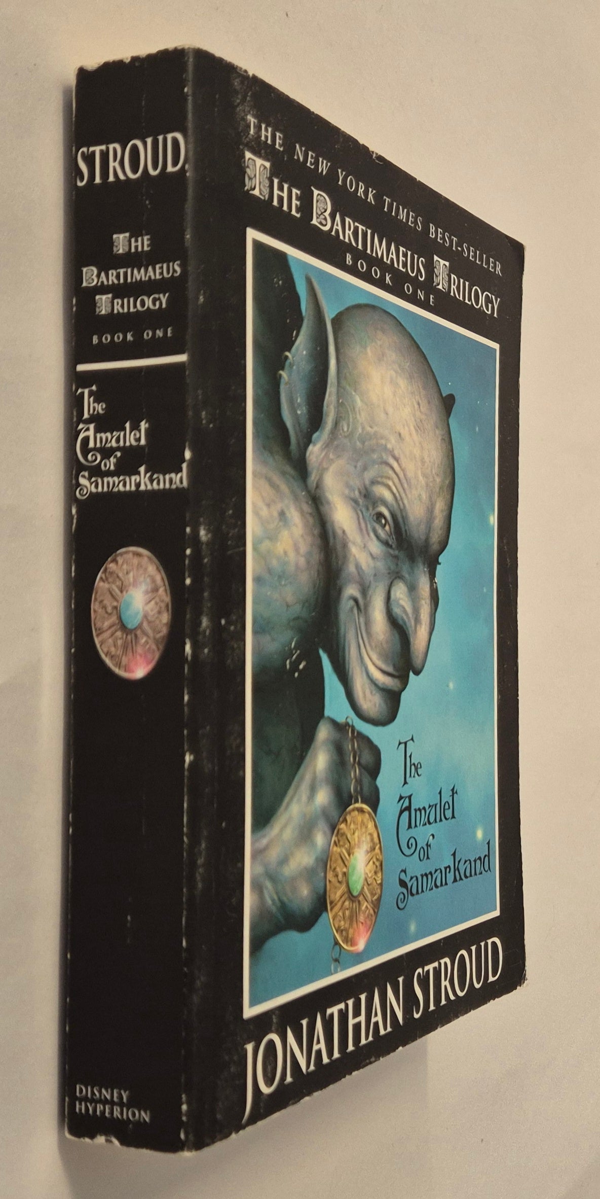 The Amulet of Samarkand (Bartimaeus #1) by Jonathan Stroud