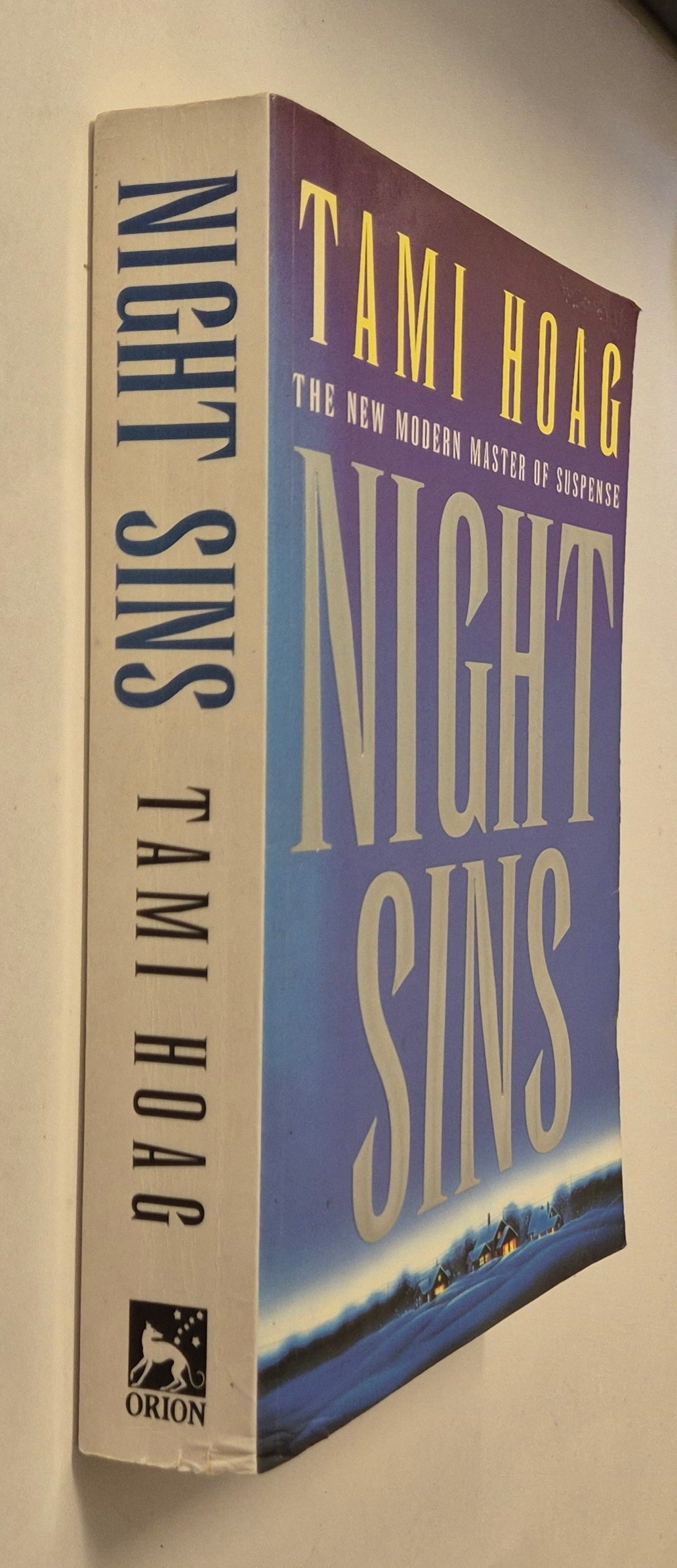 Night Sins (Deer Lake #1) by Tami Hoag