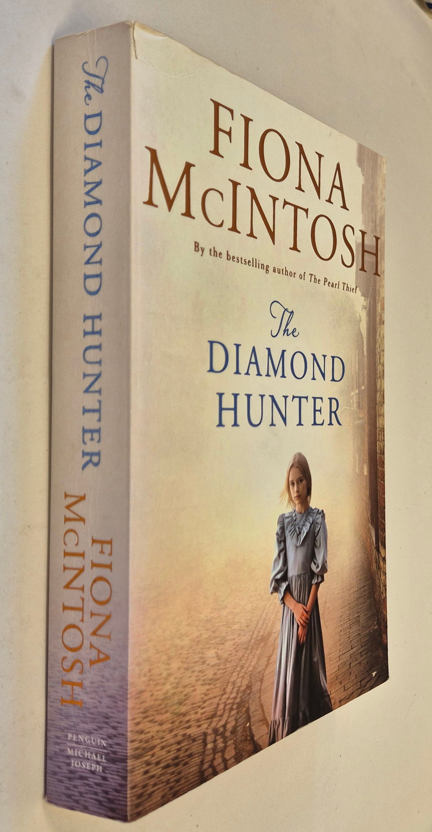 The Diamond Hunter by Fiona McIntosh
