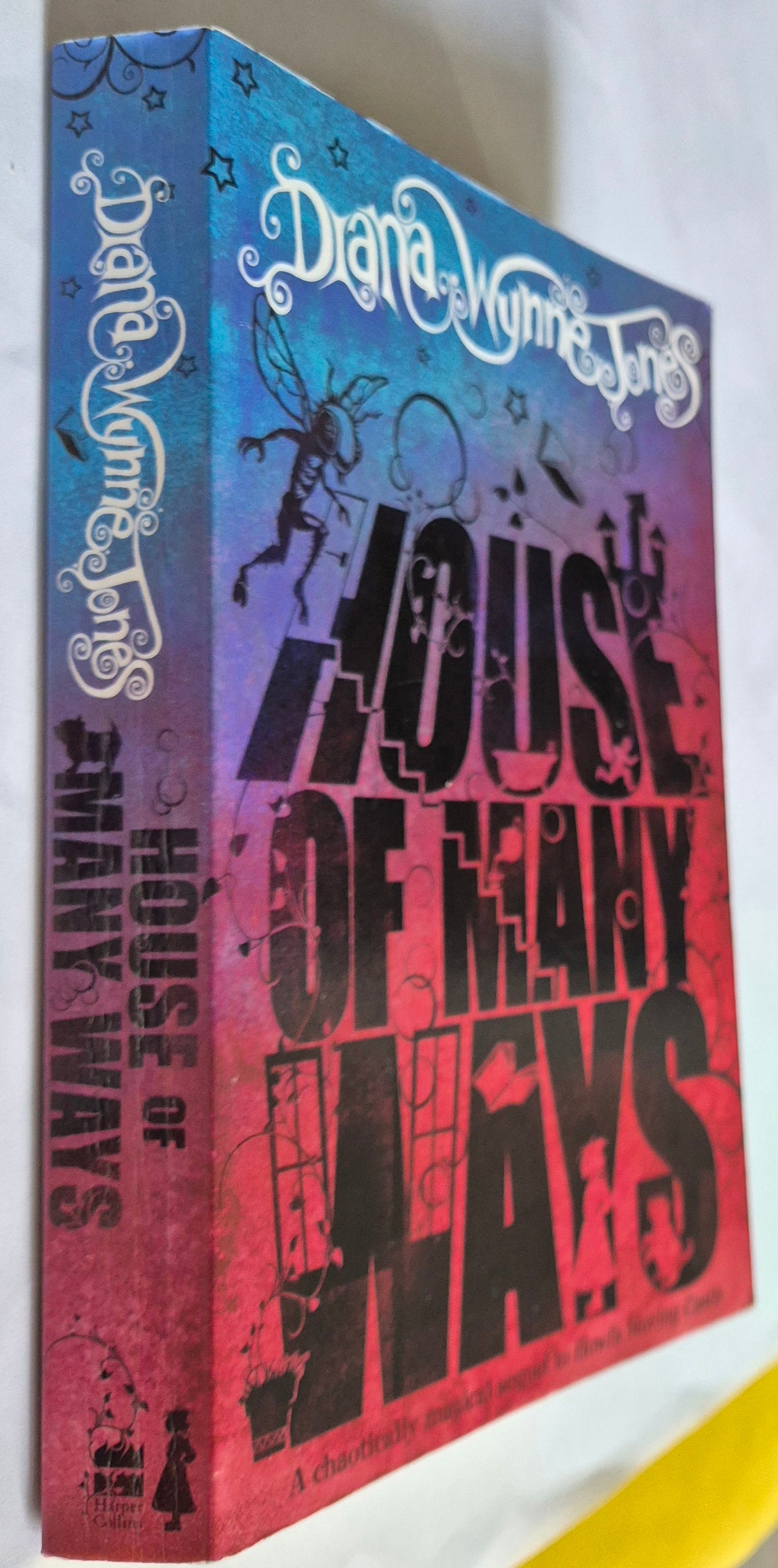 House of Many Ways (Howl's Moving Castle #3) by Diana Wynn Jones