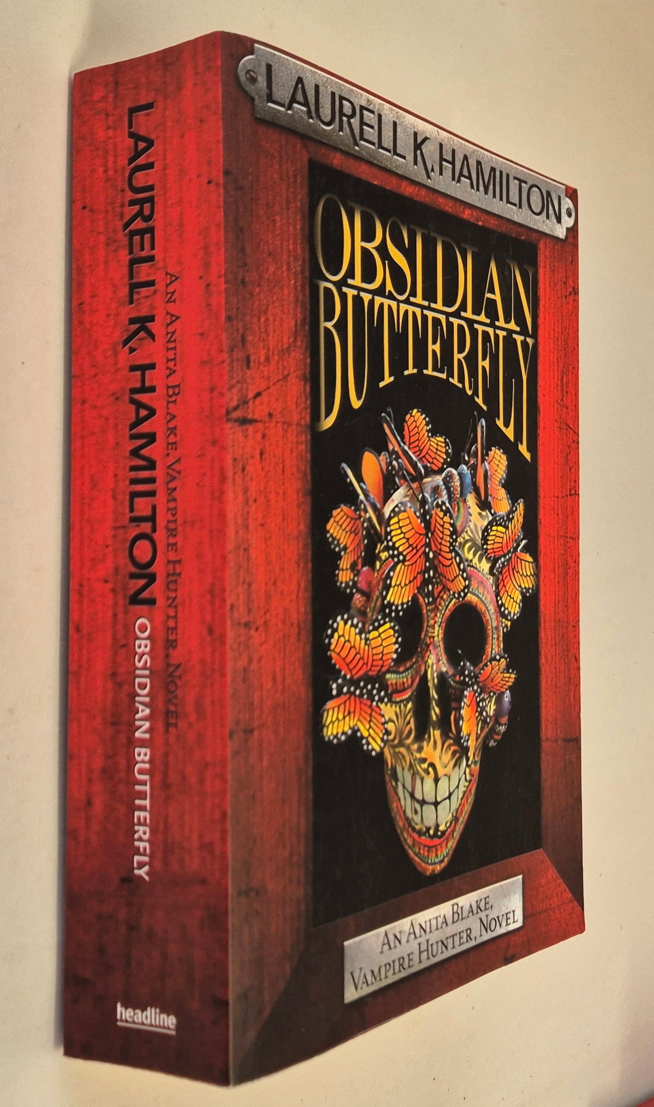 Obsidian Butterfly (Anita Blake Vampire Hunter #9) by Laurell K. Hamilton