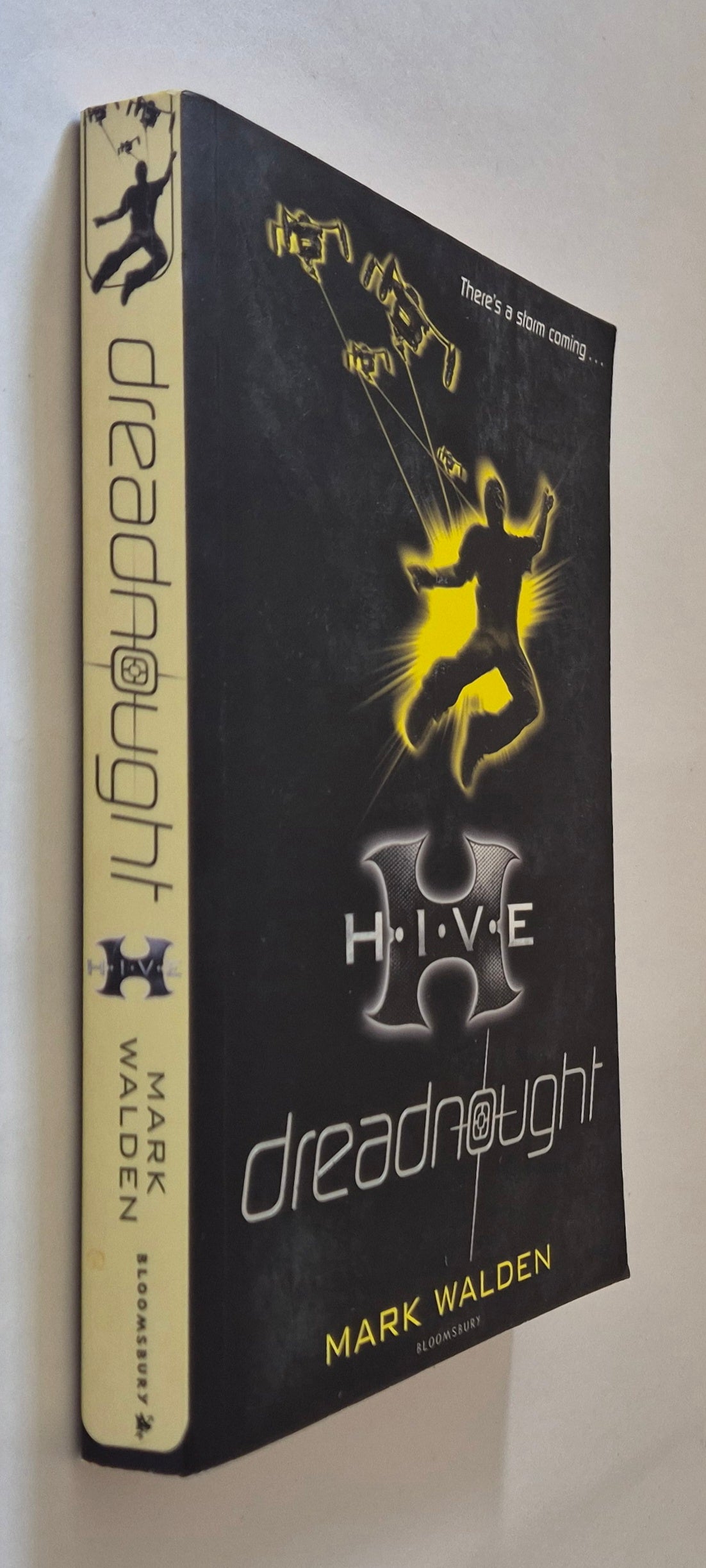 Dreadnought (H.I.V.E #4) by Mark Walden