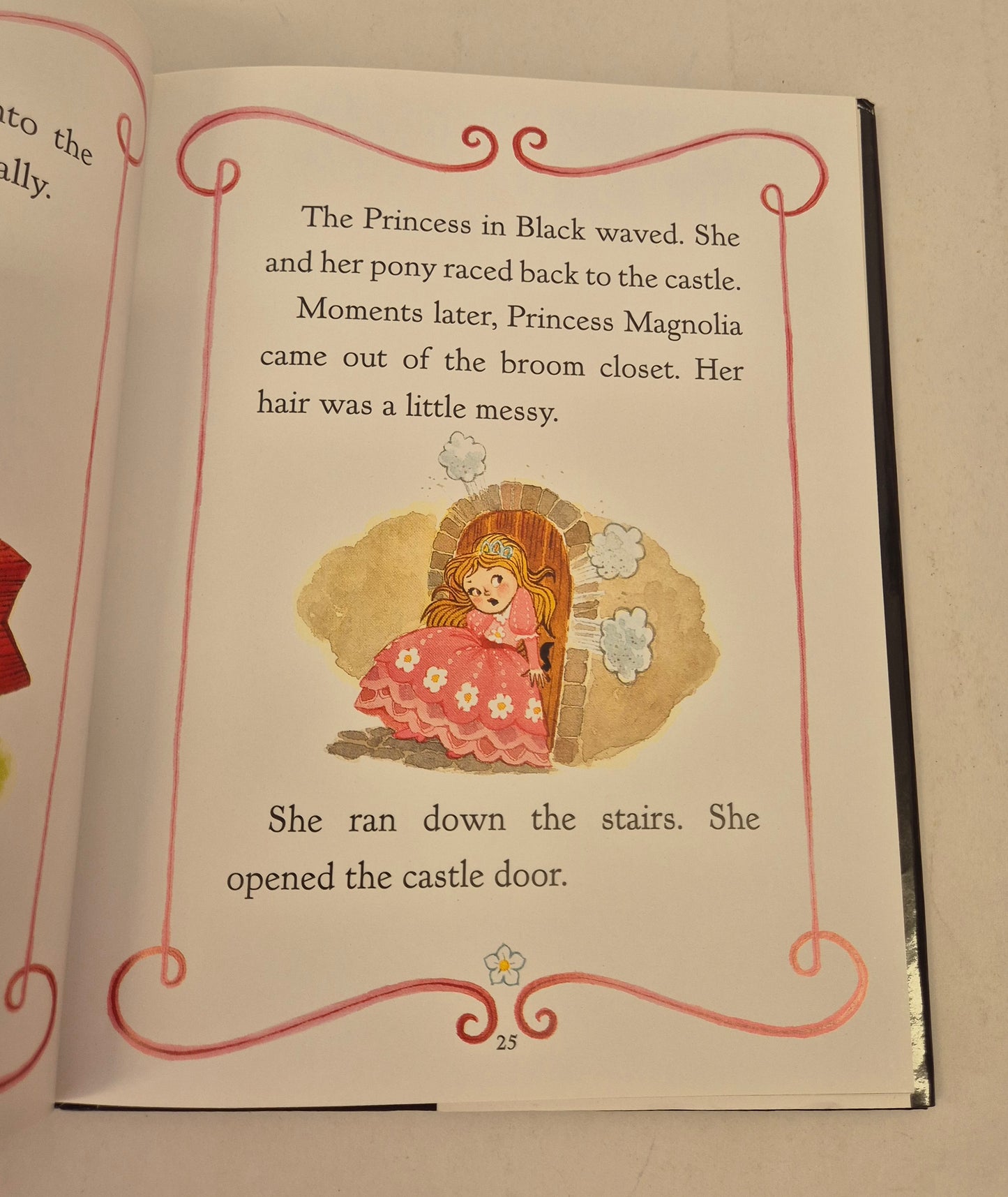 The Princess in Black and the Perfect Princess Party (The Princess in Black #2) by Shannon Hale & Dean Hale