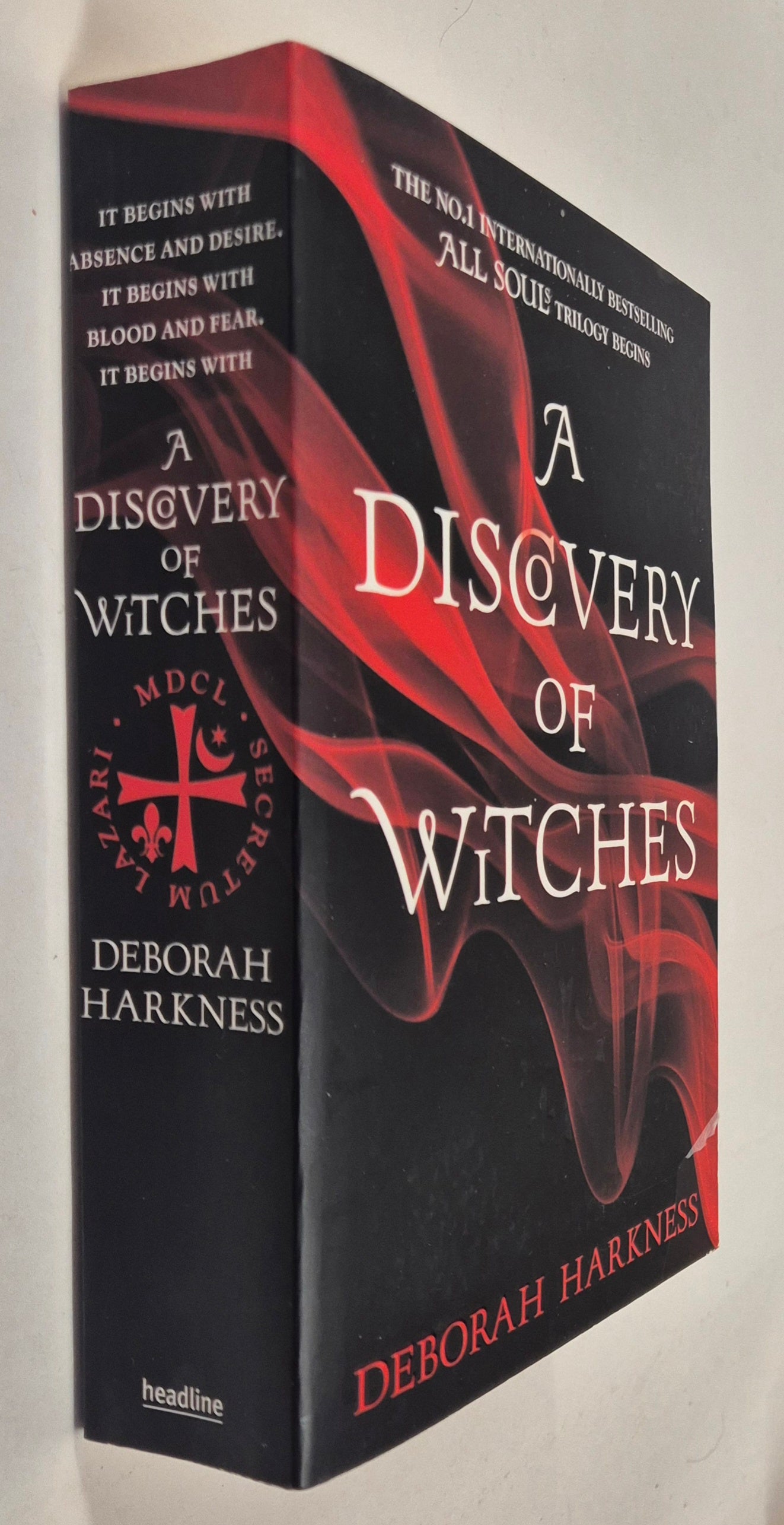 A Discovery of Witches (All Souls #1) by Deborah Harkness