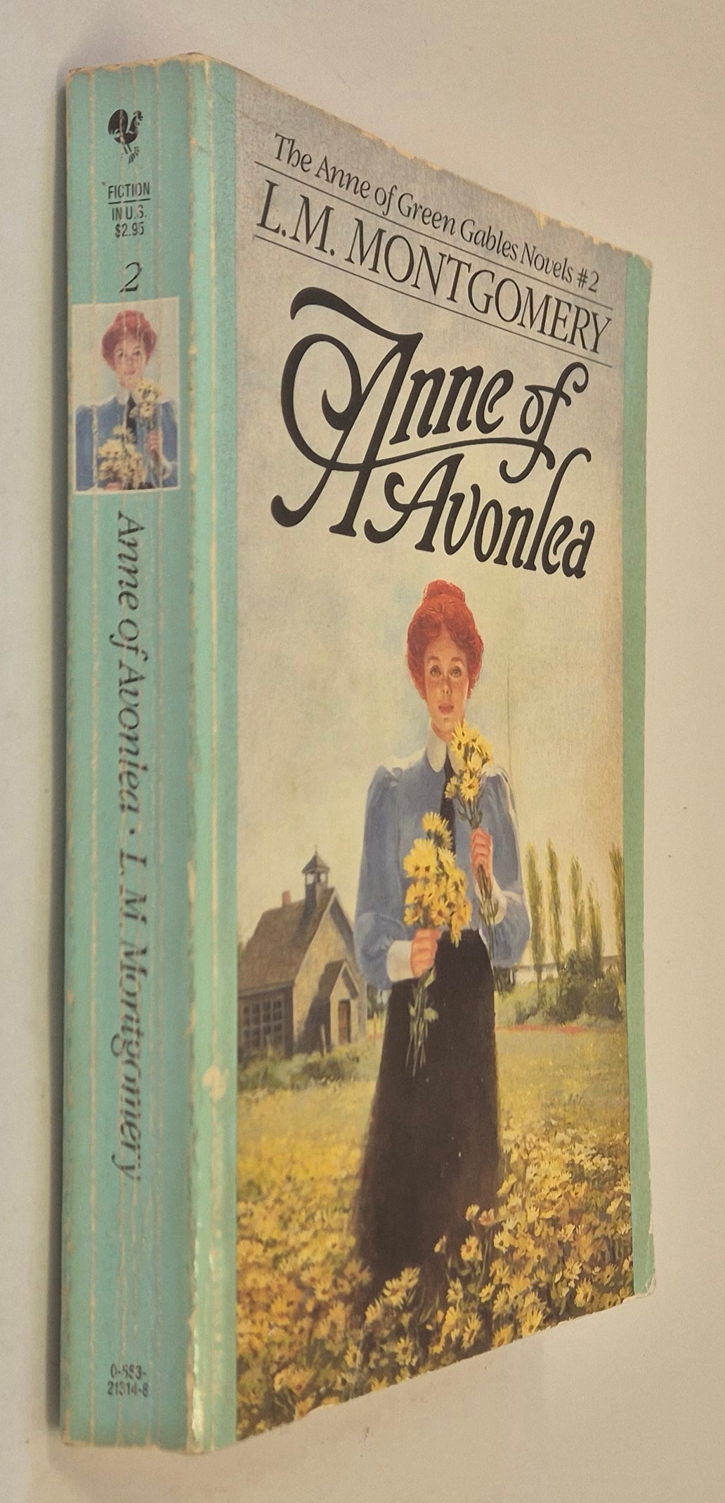 Anne of Avonlea (Anne of Green Gables #2) by L. M. Montgomery