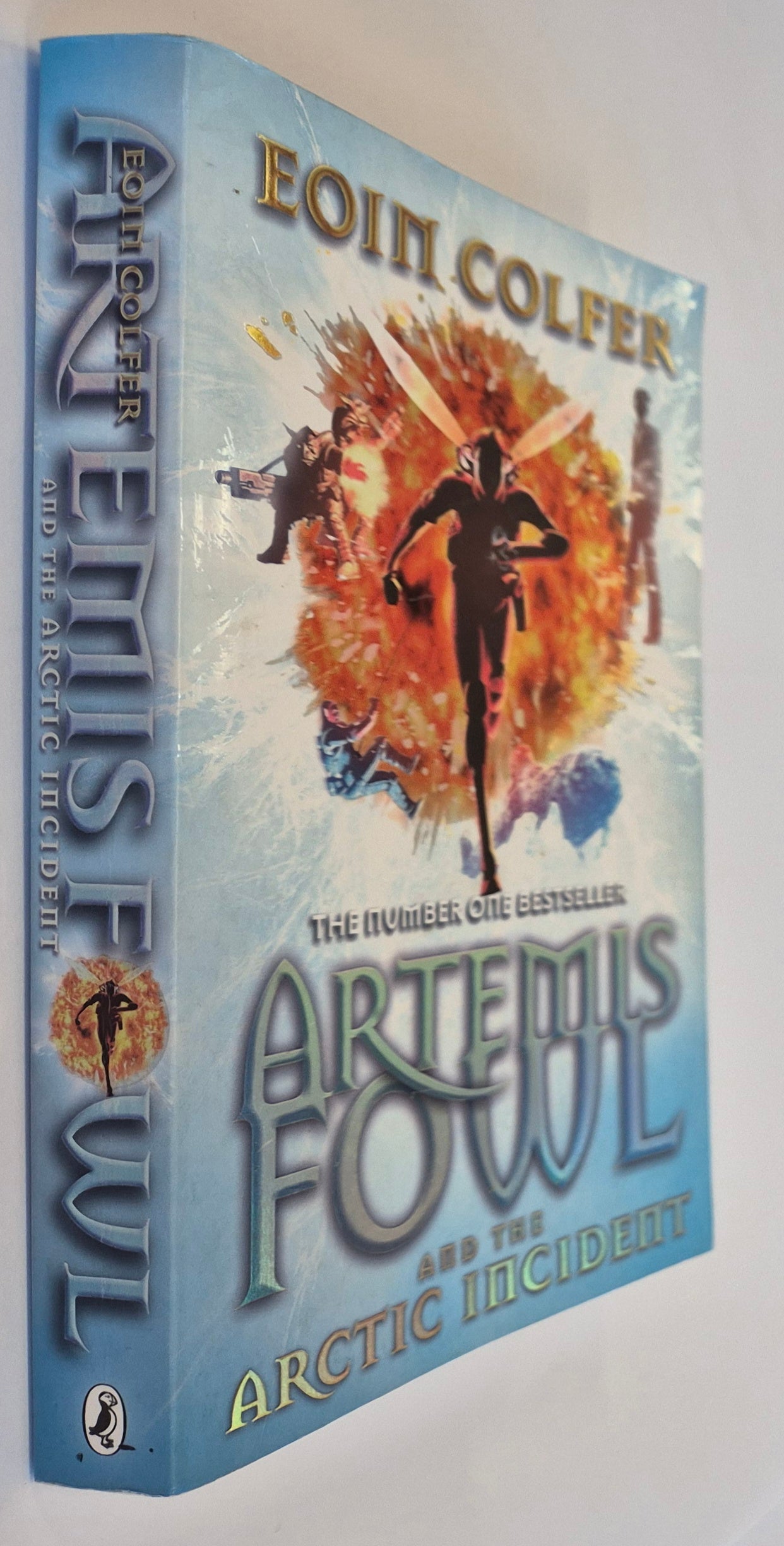 Artemis Fowl and the Arctic Incident (Artemis Fowl #2) by Eoin Colfer