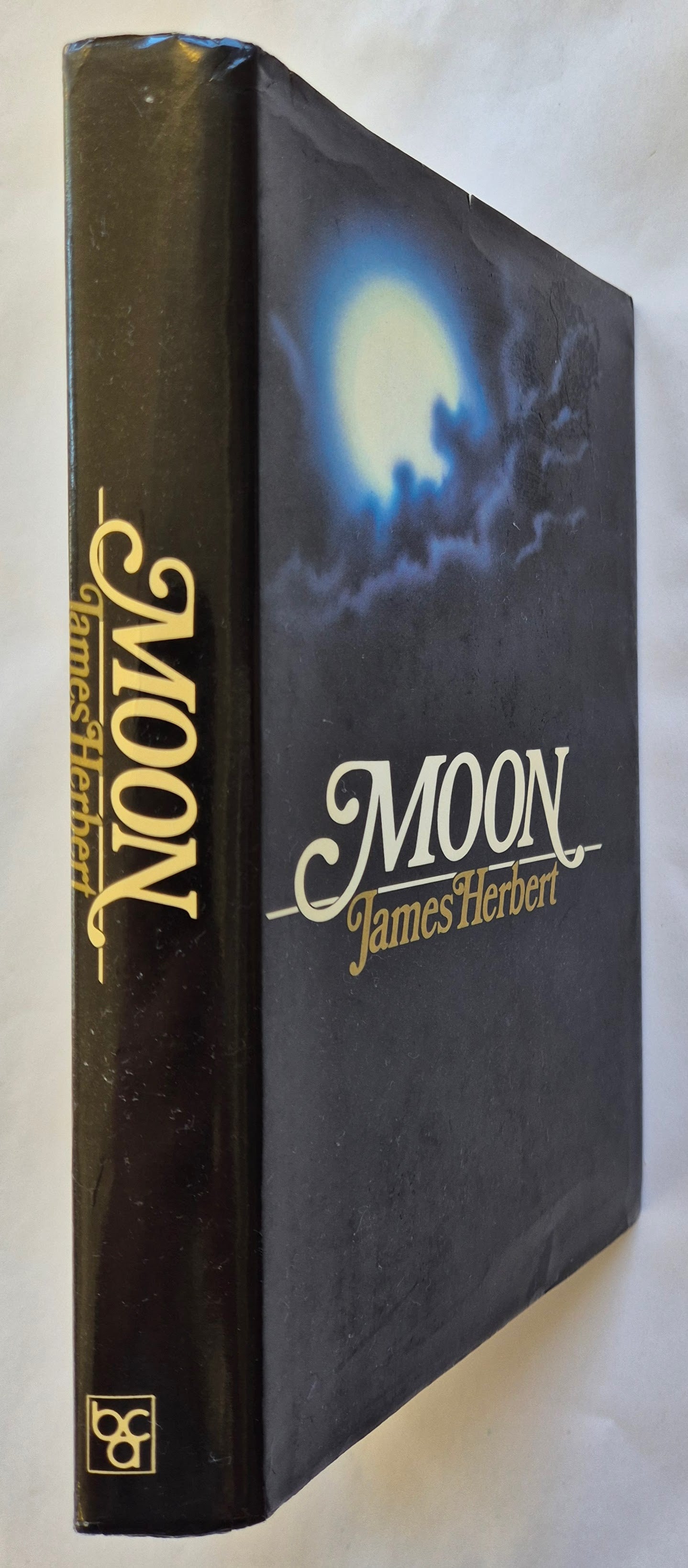 Moon by James Herbert