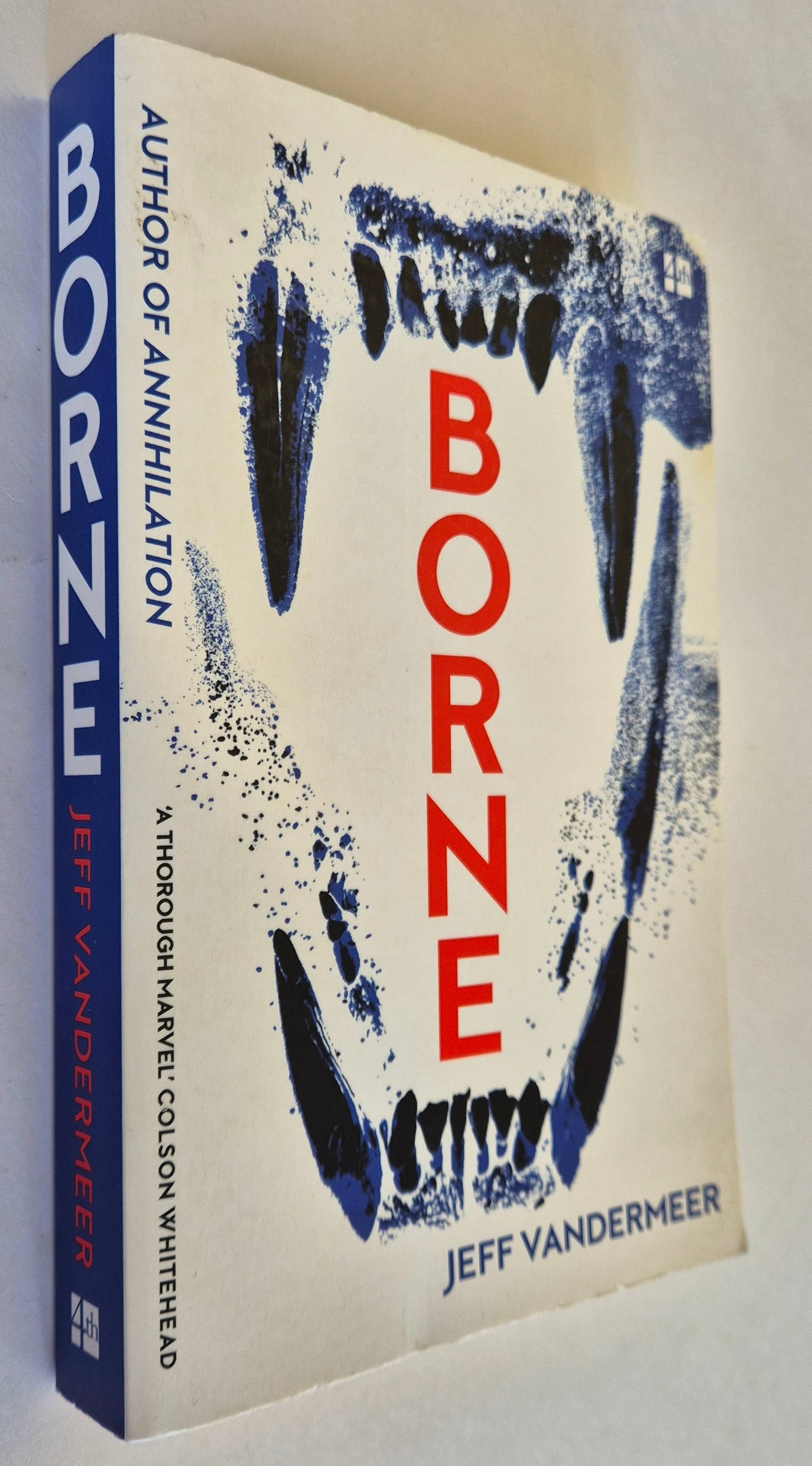 Borne (Borne #1) by Jeff VanderMeer