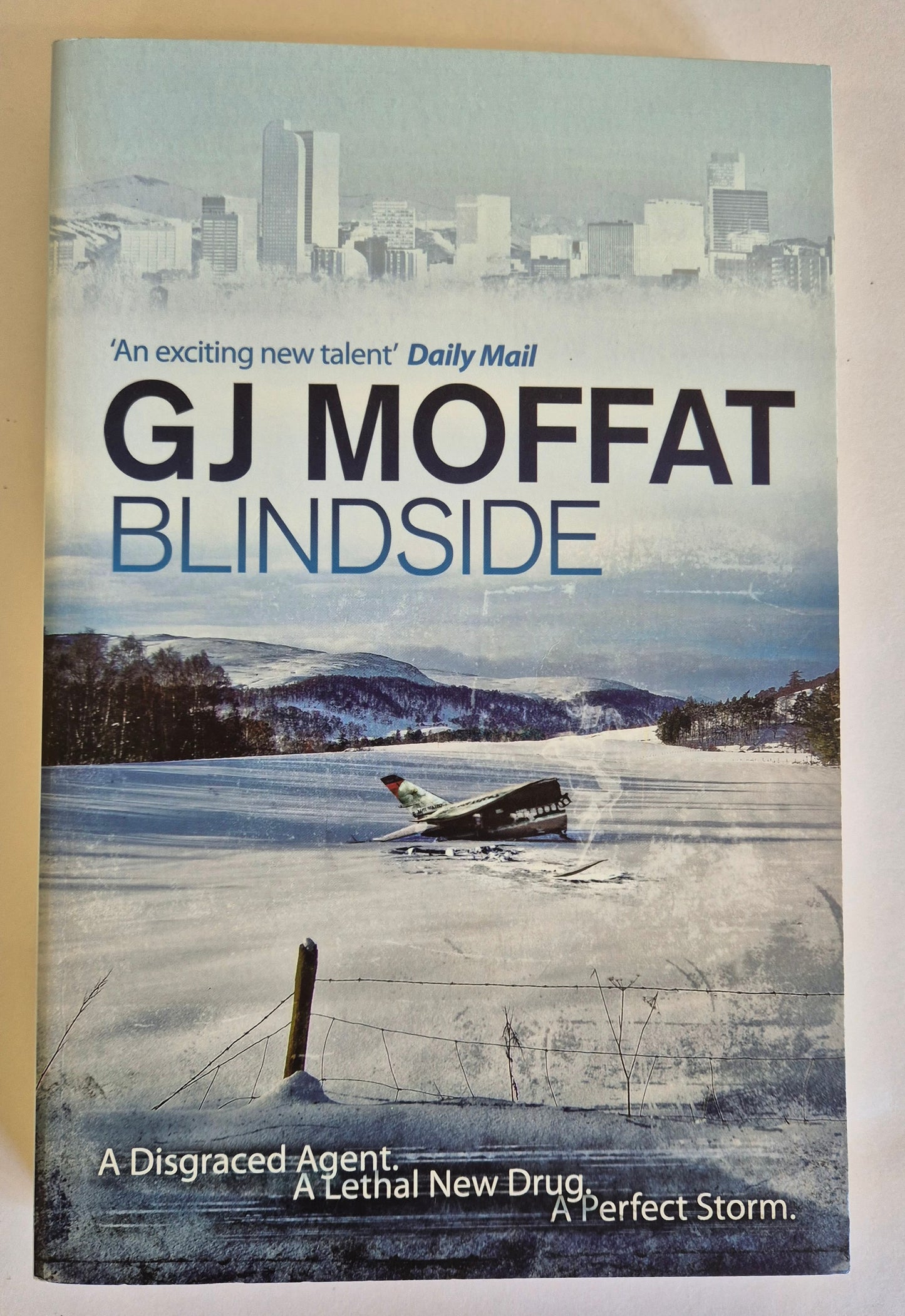 Blindside (Alex Cahill and Logan Finch #3) by G. J. Moffat