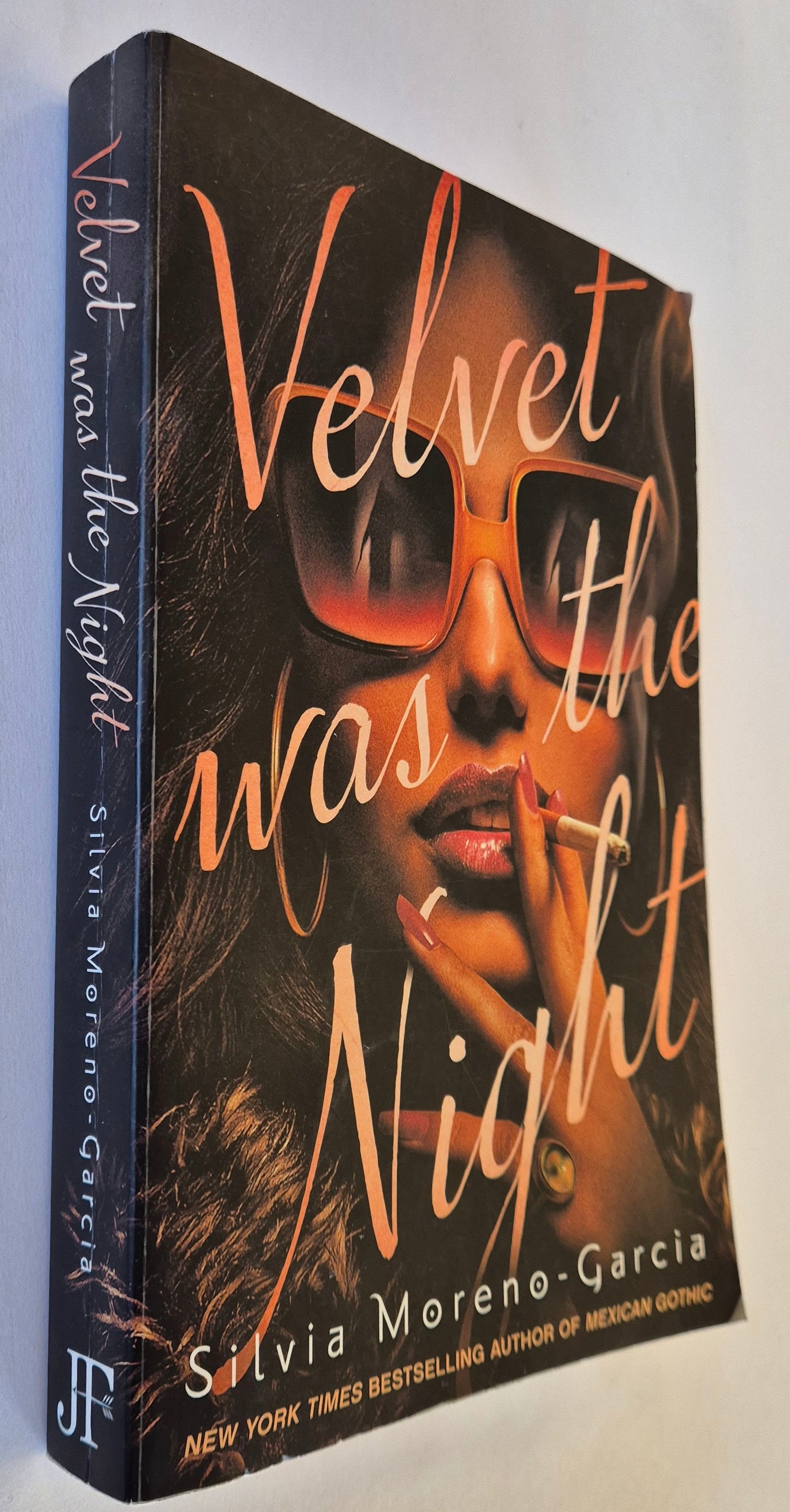Velvet was the Night by Silvia Moreno-Garcia