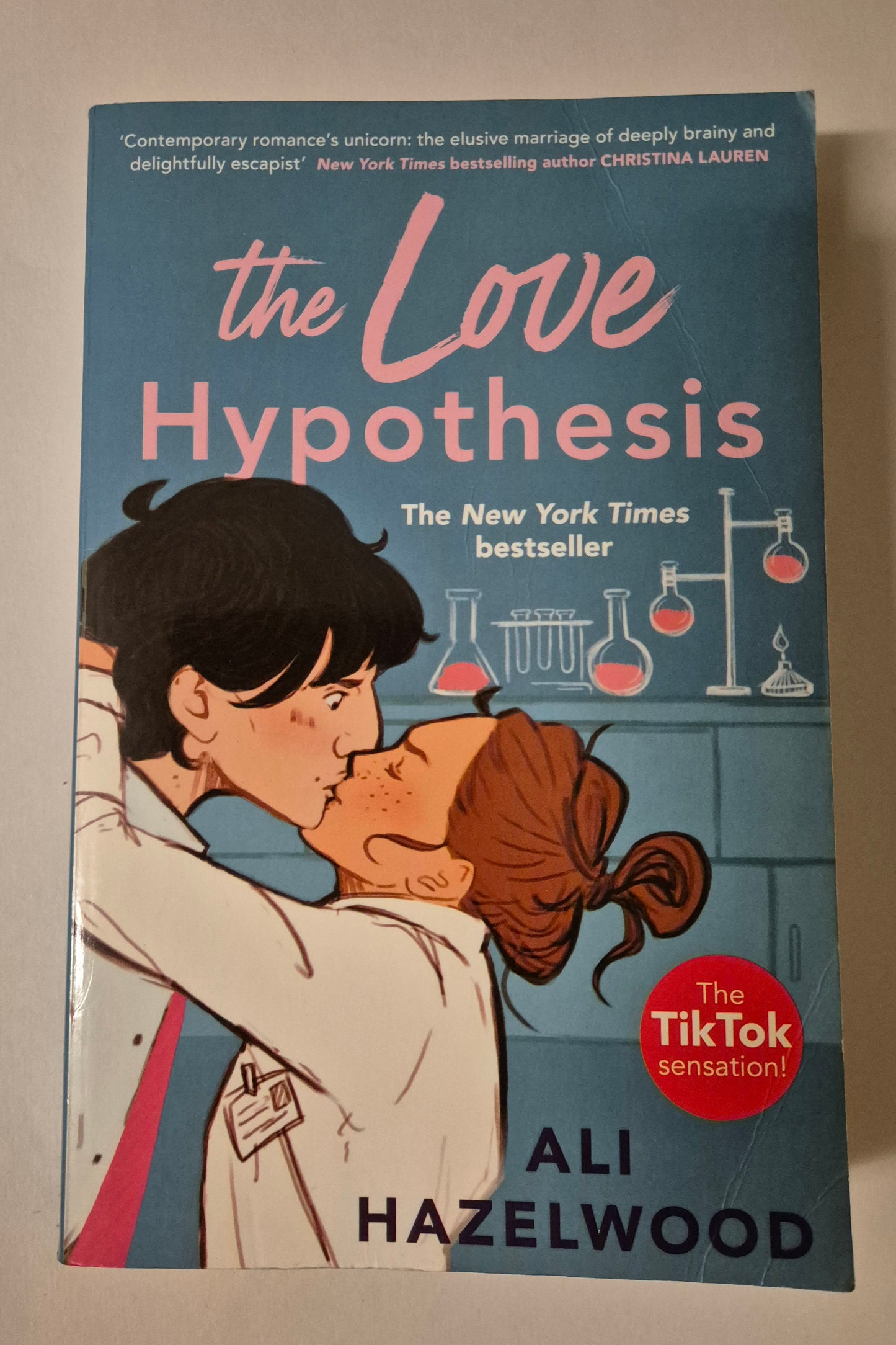 The Love Hypothesis by Ali Hazelwood