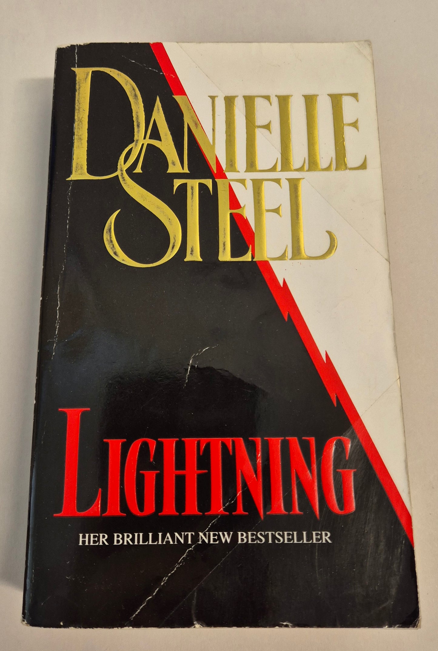 Lightning by Danielle Steel