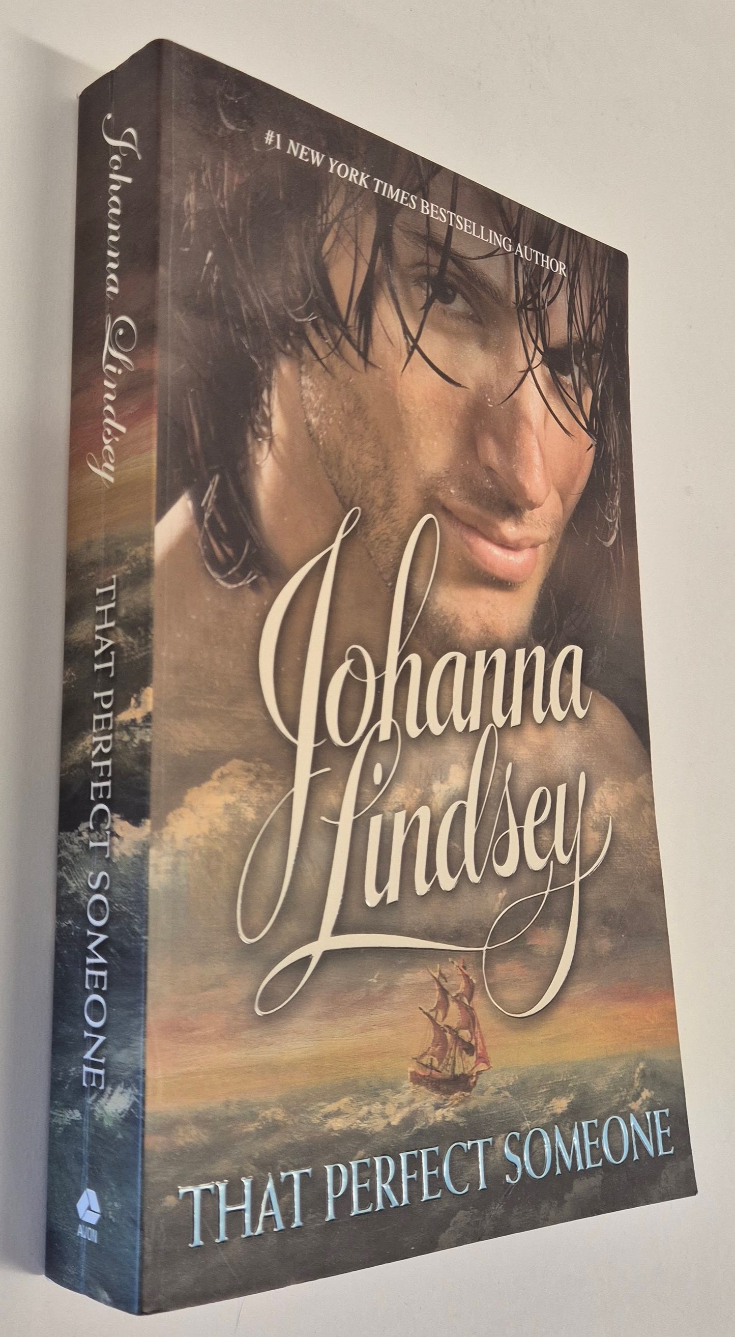 The Perfect Someone (Malory-Anderson Families #10) by Johanna Lindsey