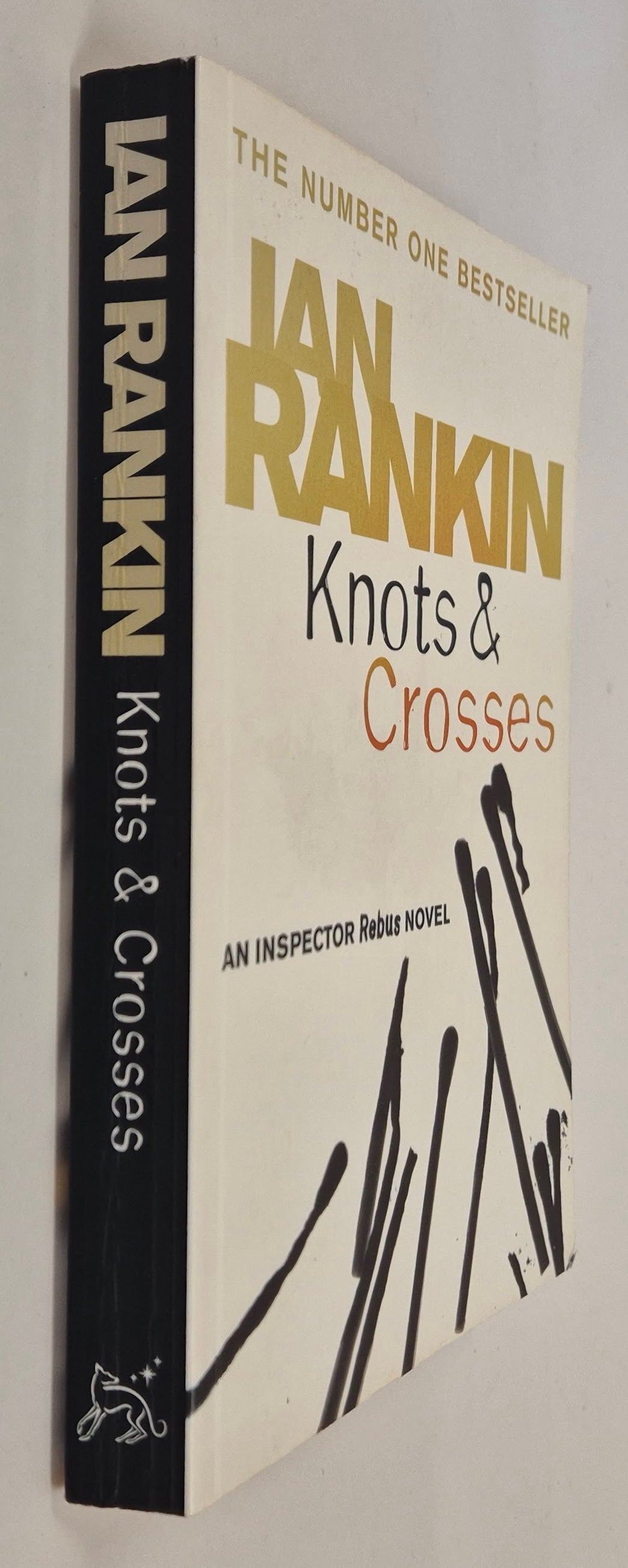 Knots & Crosses (Inspector Rebus #1) by Ian Rankin