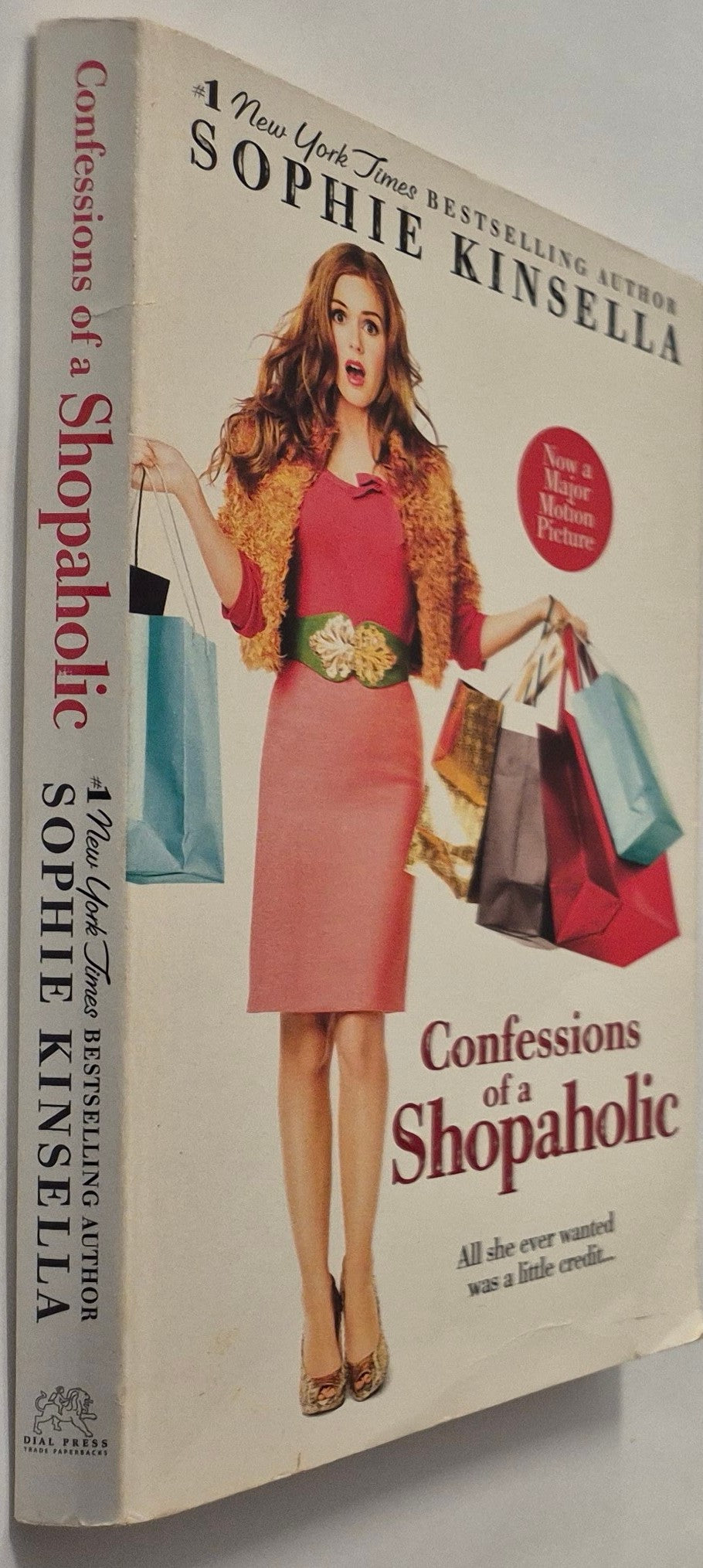 Confessions of a Shopaholic (Shopaholic #1) by Sophie Kinsella