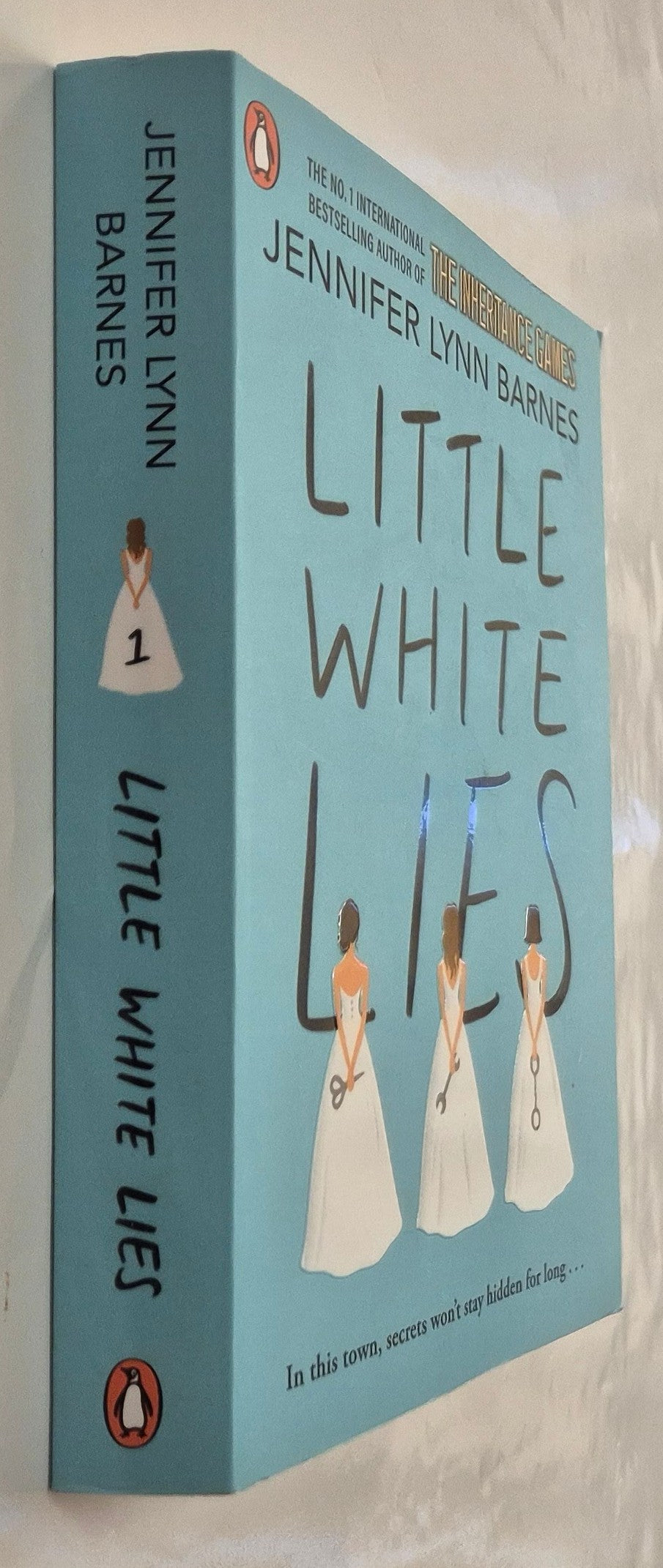 Little White Lies (Debutantes #1) by Jennifer Lynn Barnes