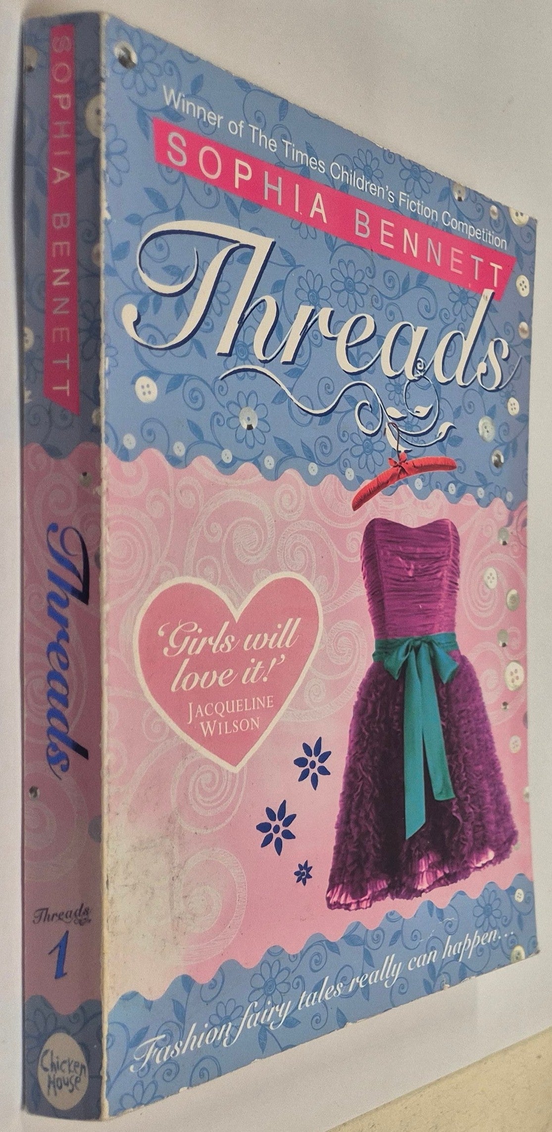 Threads (Threads Trilogy #1) by Sophia Bennett