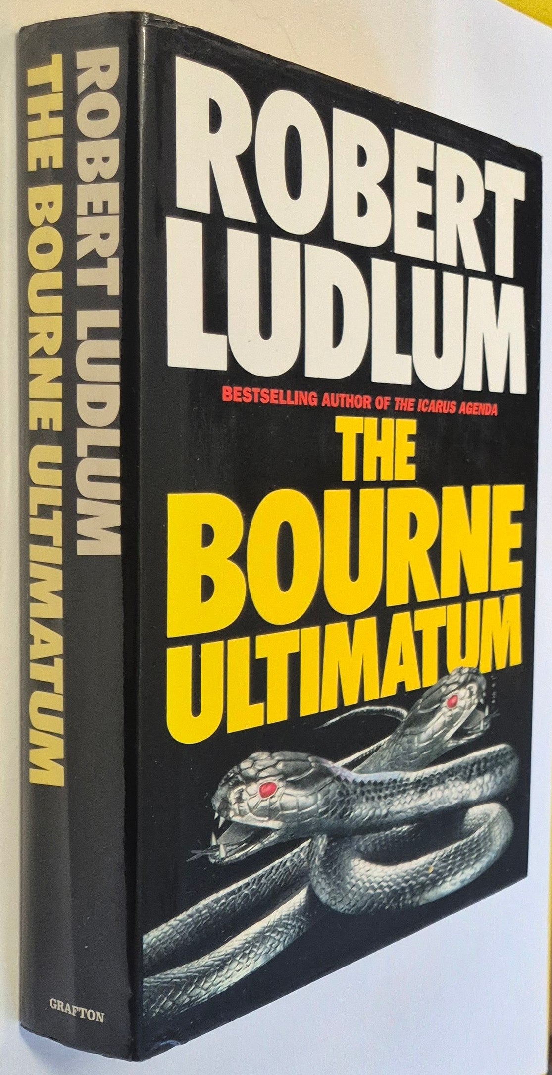 The Bourne Ultimatum (Jason Bourne #3) by Robert Ludlum