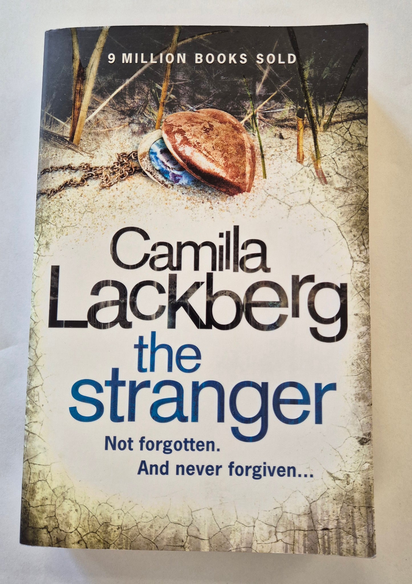 The Stranger (Patrik Hedstrom #4) by Camilla Lackberg