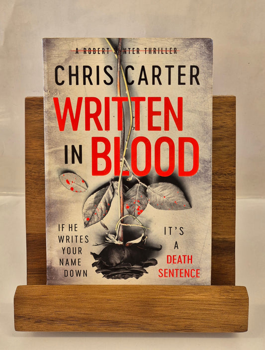 Written in Blood (Robert Hunter #11) by Chris Carter
