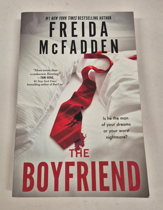 Freida McFadden - The Boyfriend Paperback Novel Thriller 