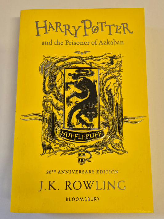 Harry Potter and the Prisoner of Azkaban (Harry Potter #3) (Hufflepuff Edition) by J. K. Rowling