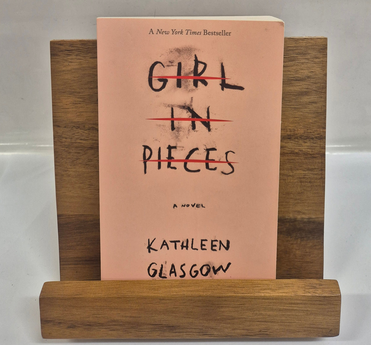 Girl in Pieces by Kathleen Glasgow